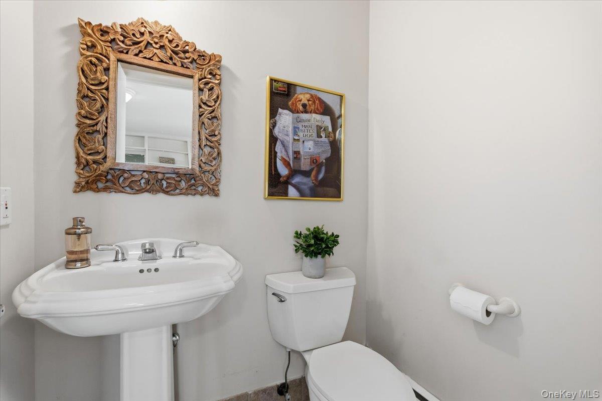 #20 photo, 10 Dellwood Road, White Plains , NY 10605