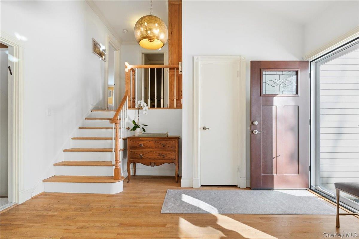 #5 photo, 10 Dellwood Road, White Plains , NY 10605