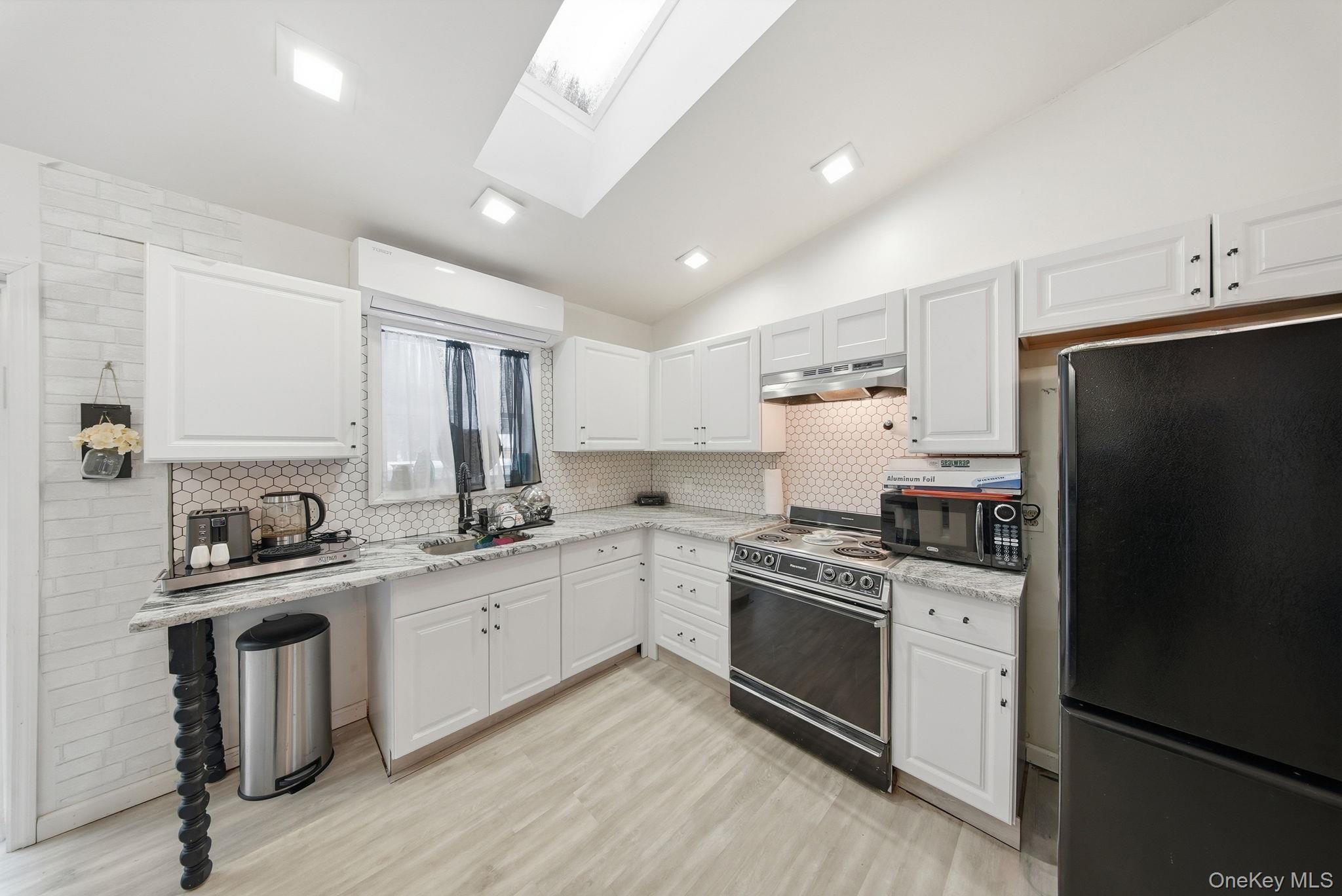 #8 photo, 4 Ray Lane, Loch Sheldrake , NY 12733