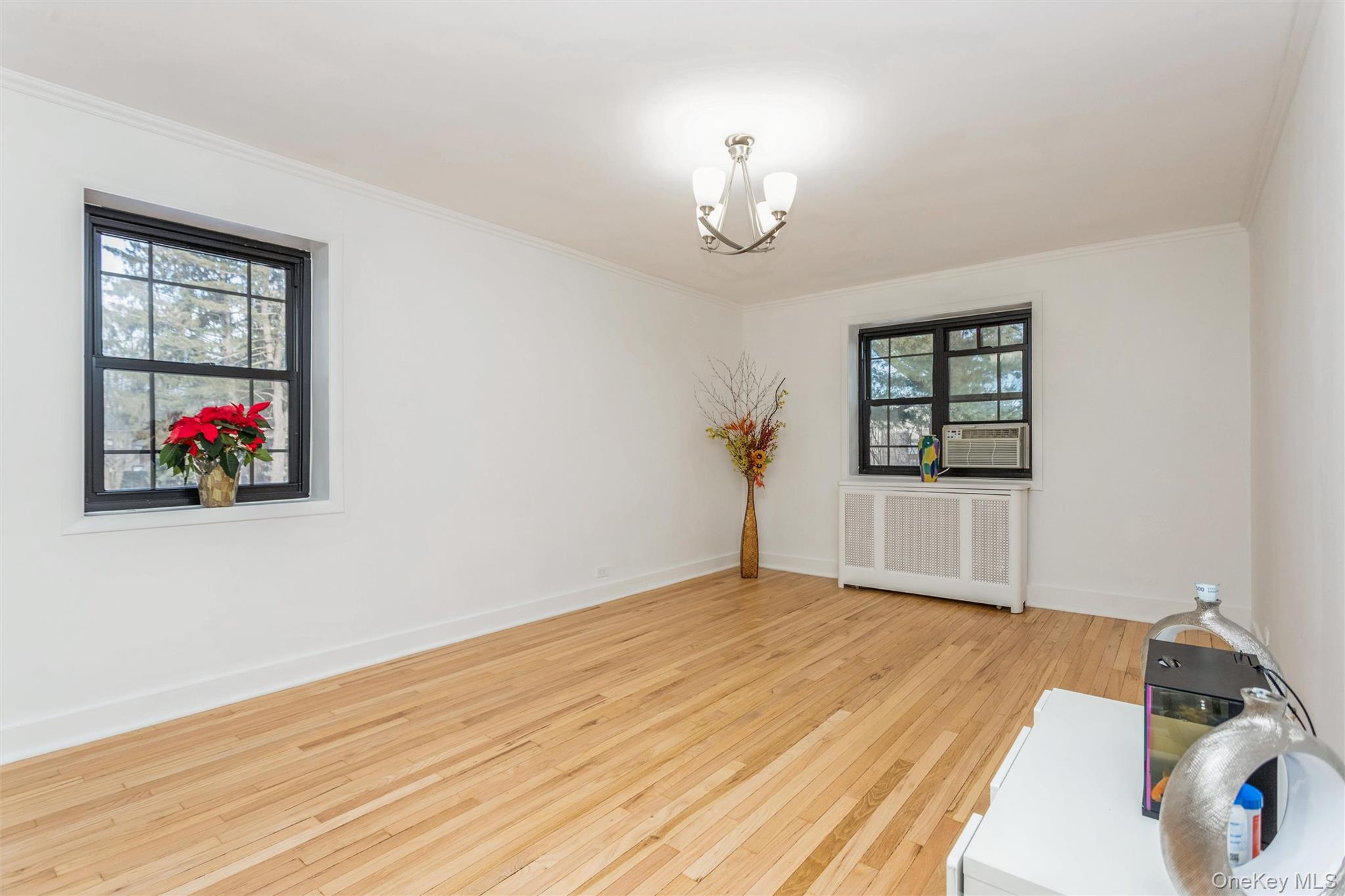 #4 photo, 25 Manchester Road, Eastchester , NY 10709