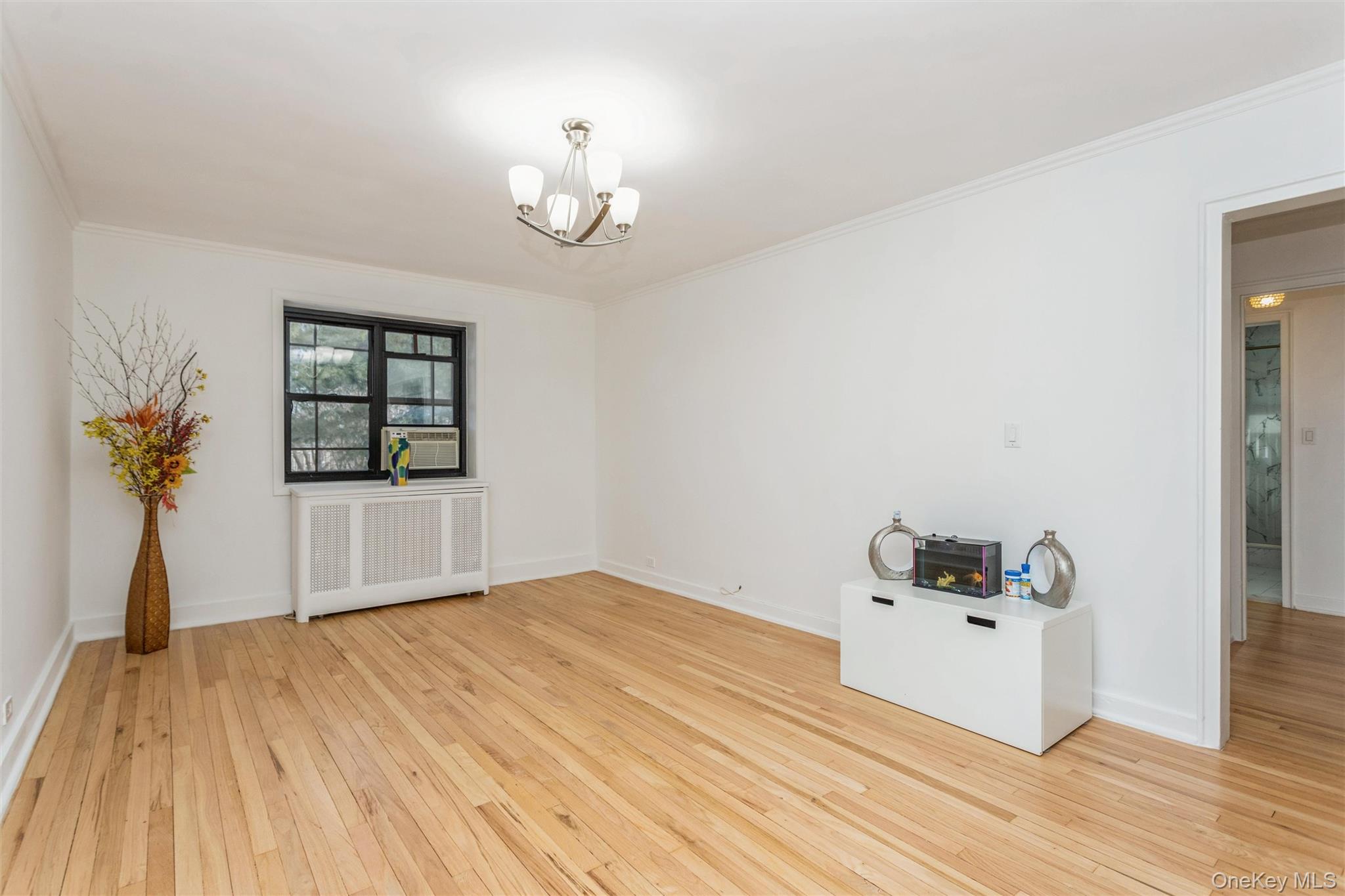 #6 photo, 25 Manchester Road, Eastchester , NY 10709