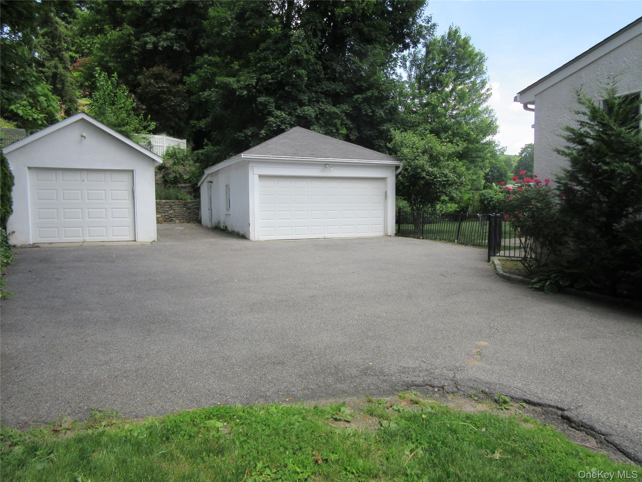 #3 photo, 7 Meadow Lane, Pleasantville , NY 10570