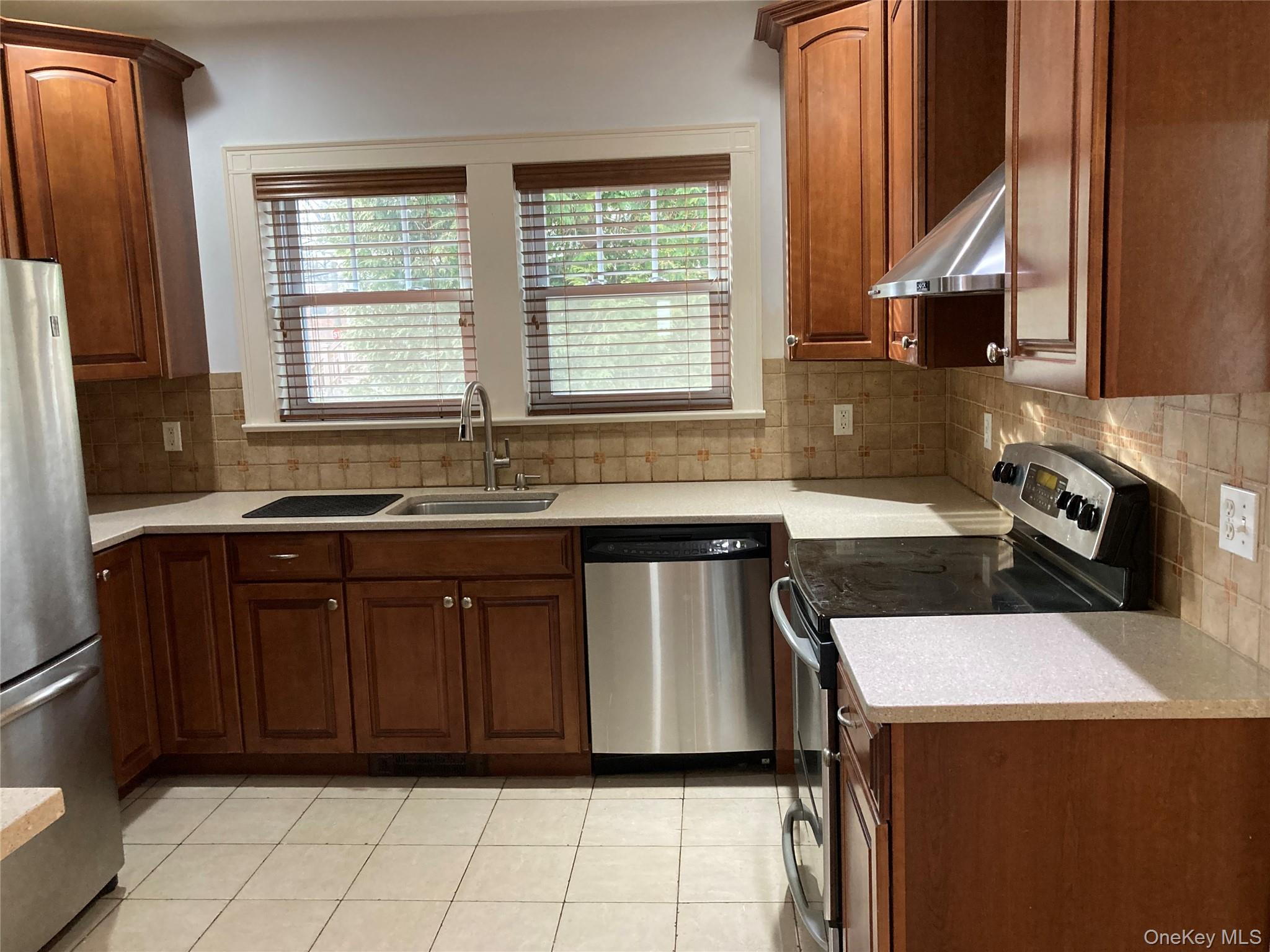 #9 photo, 7 Meadow Lane, Pleasantville , NY 10570