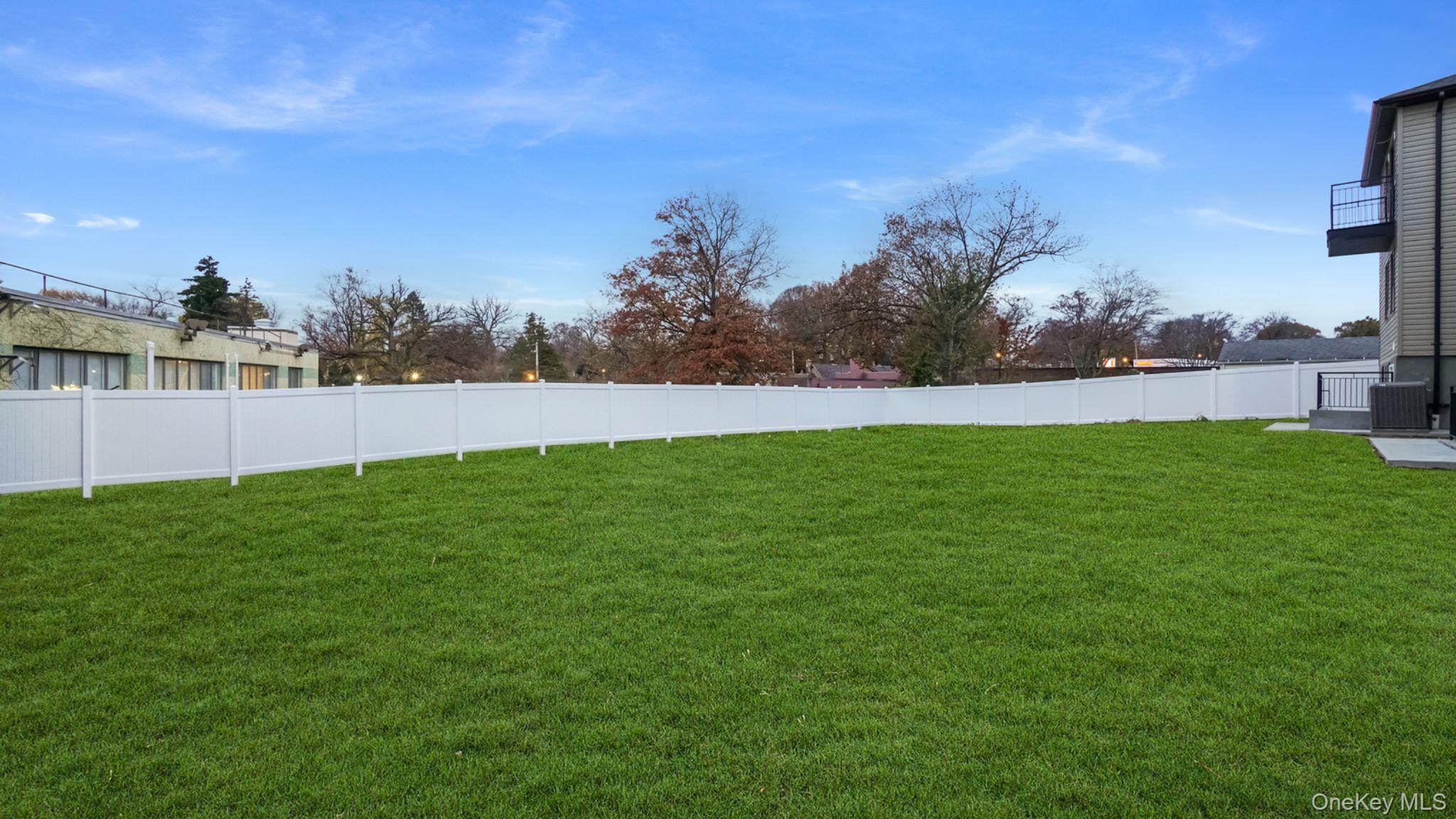 #10 photo, 340 E 234th Street, Bronx , NY 10470