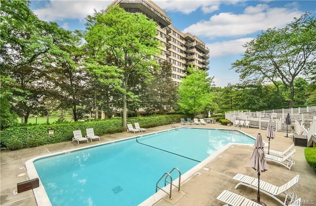 #18 photo, 30 Hillside Terrace, White Plains , NY 10601