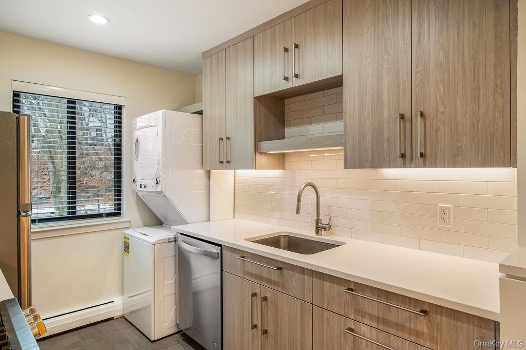 #2 photo, 30 Hillside Terrace, White Plains , NY 10601