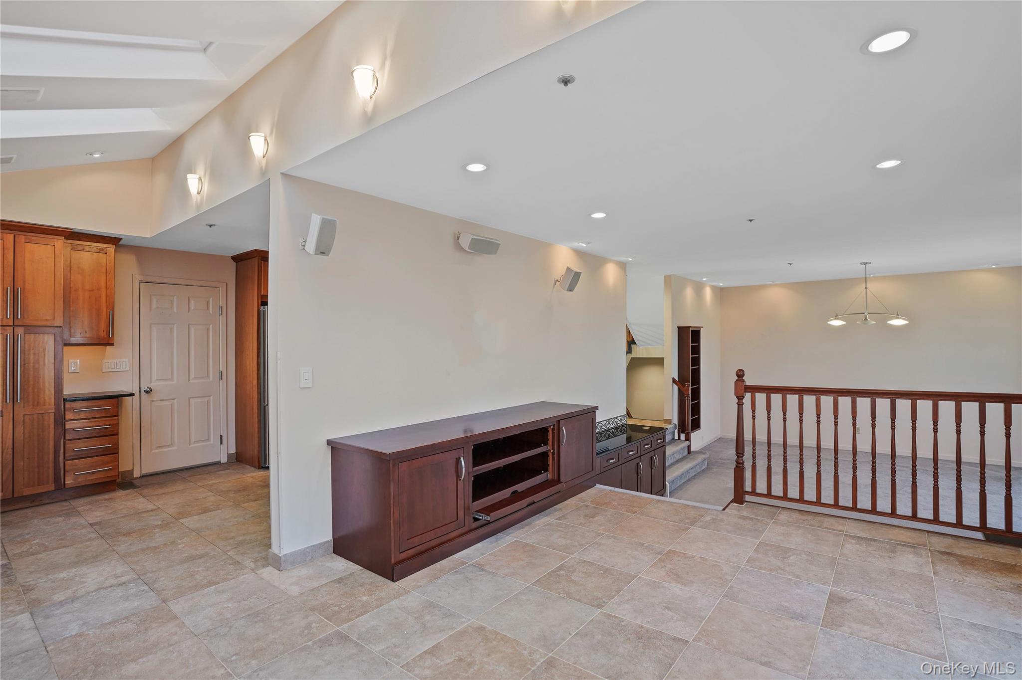 #9 photo, 208 Boulder Ridge Road, Scarsdale , NY 10583