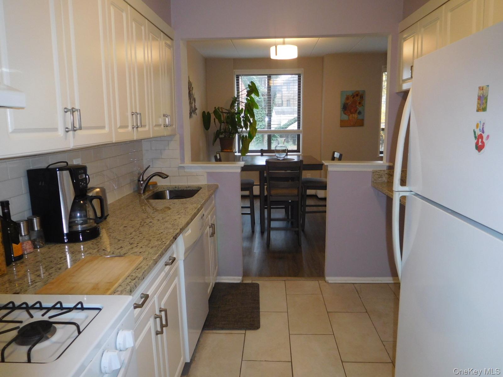 #11 photo, 1101 Midland, Bronxville , NY 10708