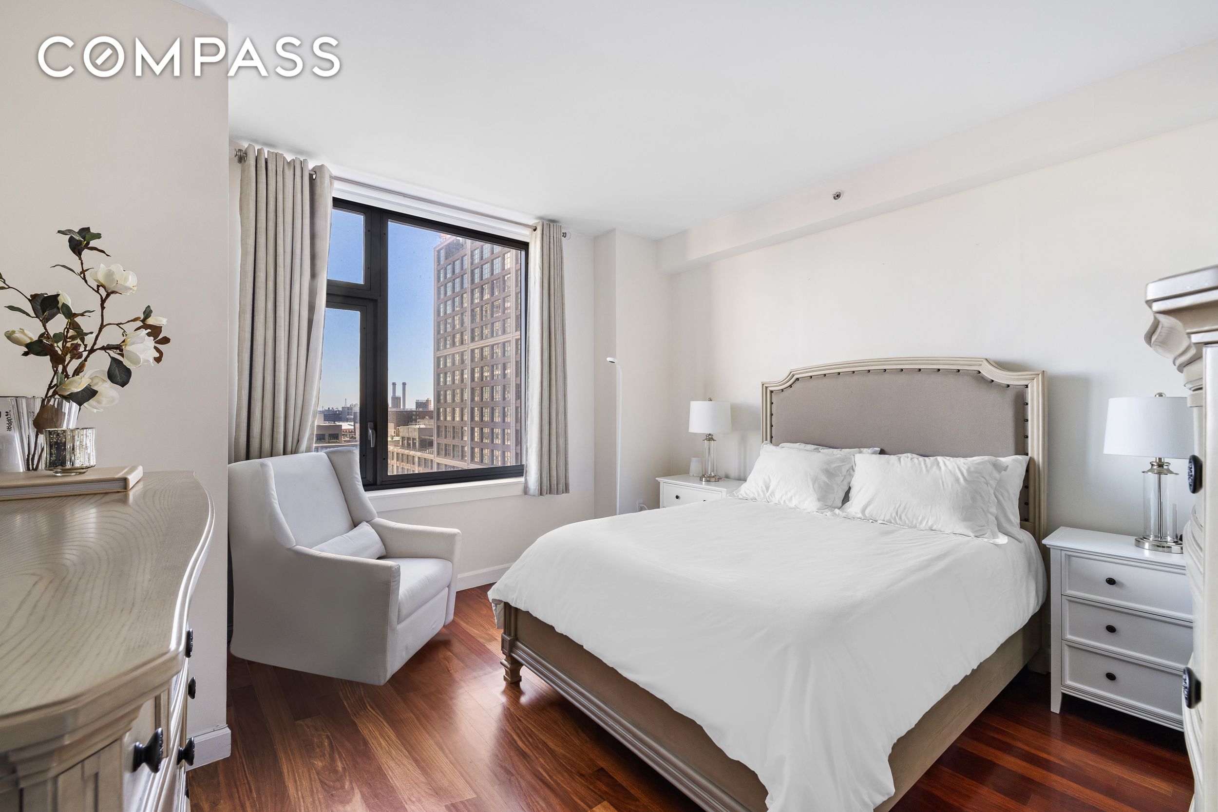 #10 photo, 100 Jay Street, Бруклин ‖ Dumbo , NY 11201