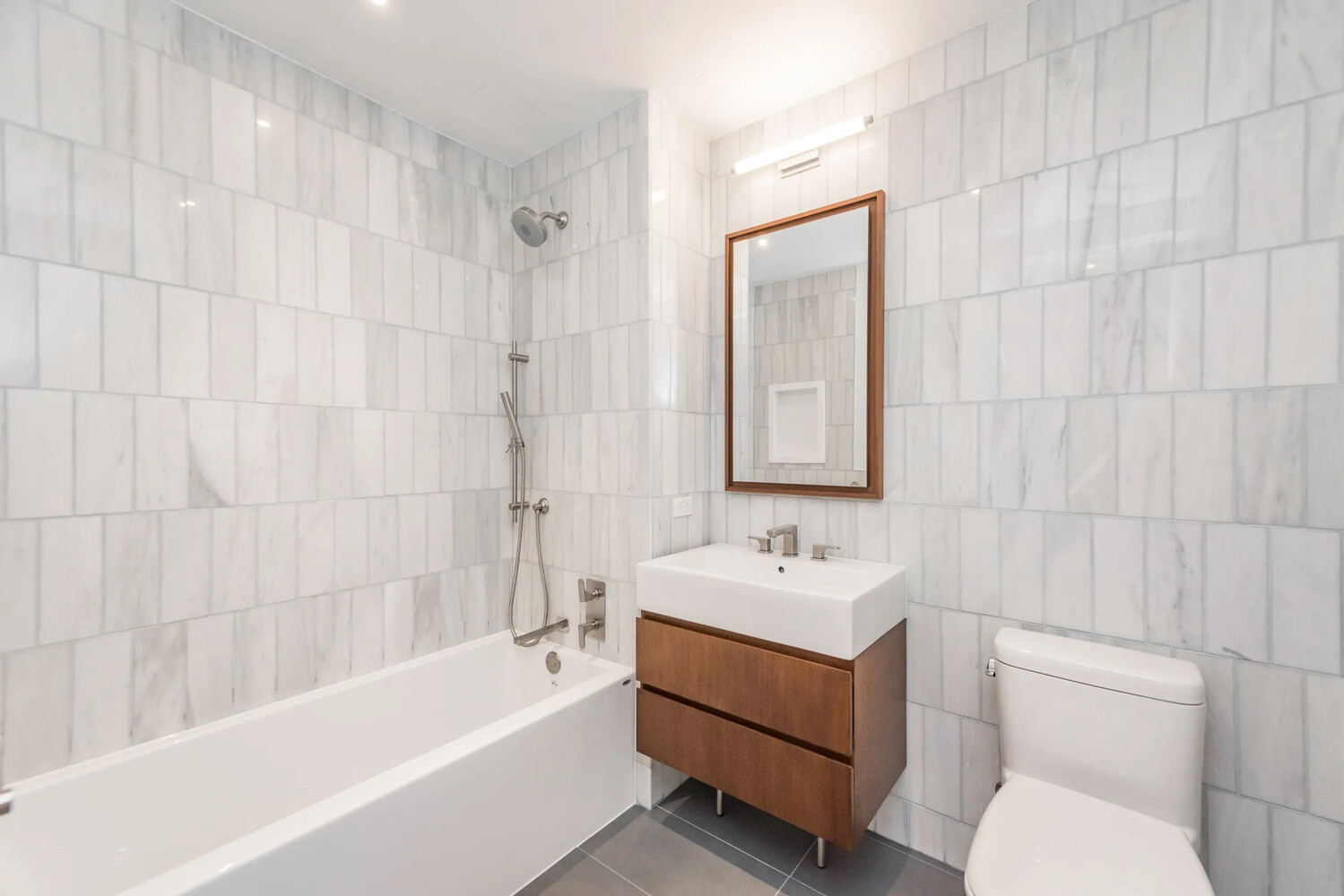 #8 photo, Long Island City, קווינס Long Island City , NY 11101