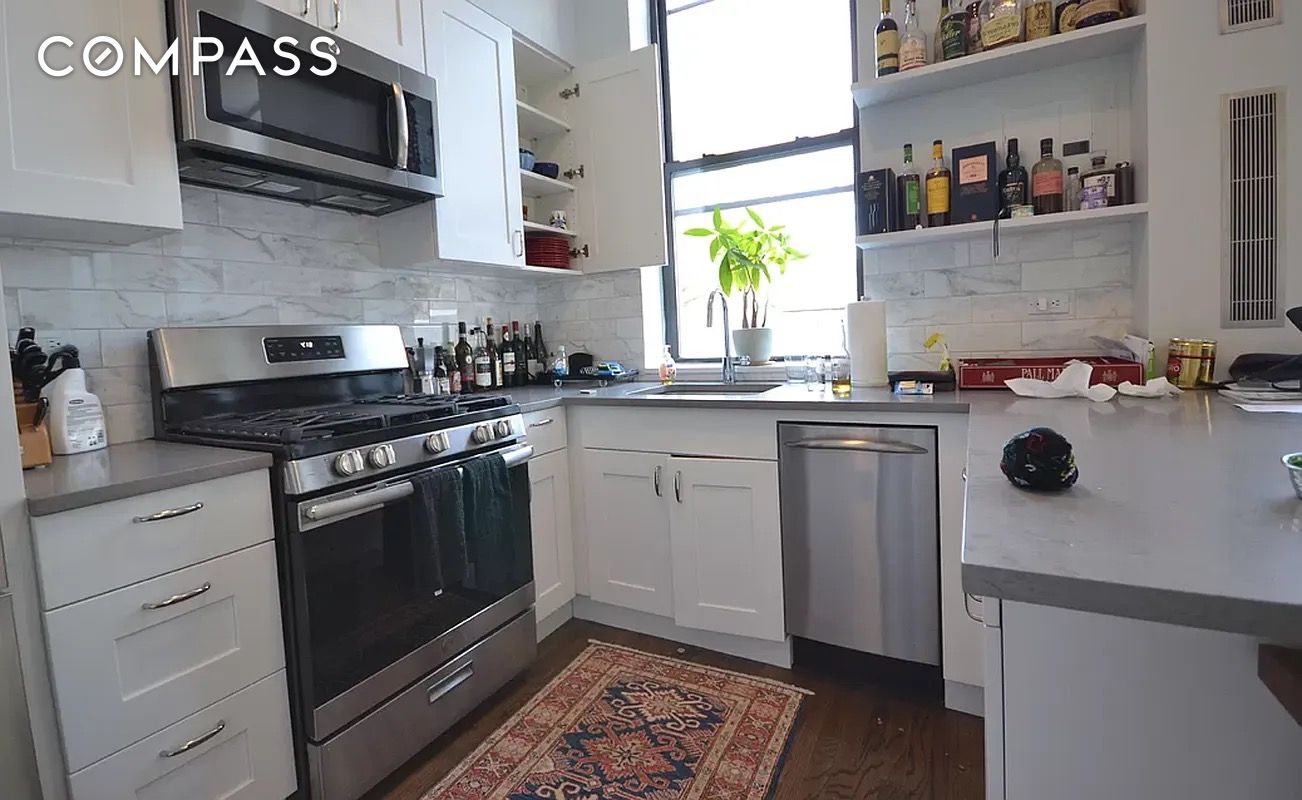 #2 photo, 384 Court Street, Carroll Gardens , NY 11231