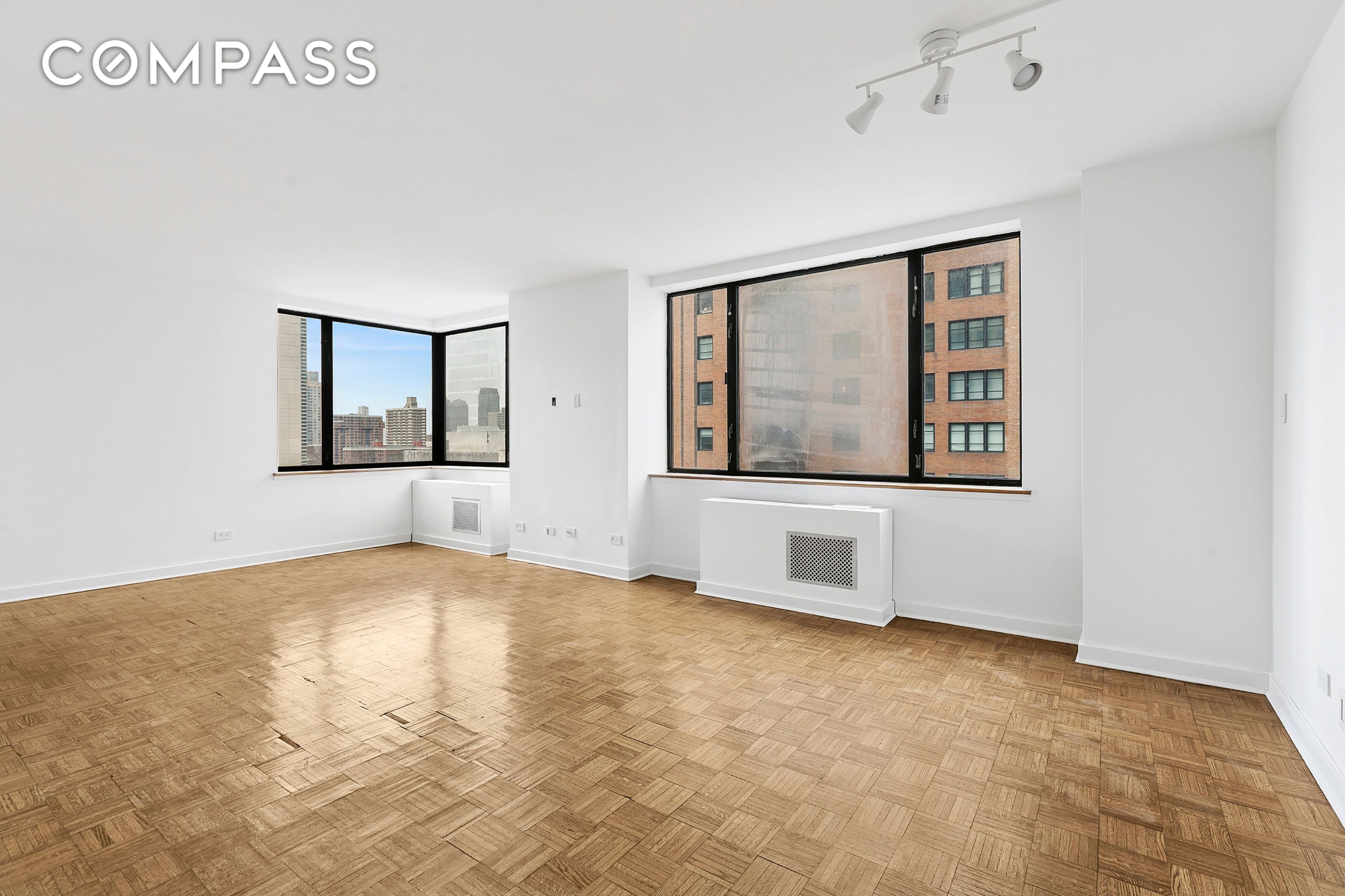 #1 photo, 30 W 61st Street, Upper West Side , NY 10023