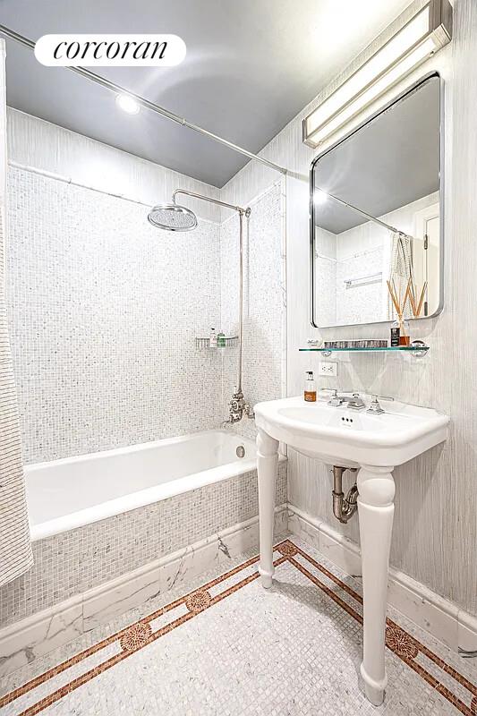 #14 photo, New York City, מנהטן Central Park South , NY 10019