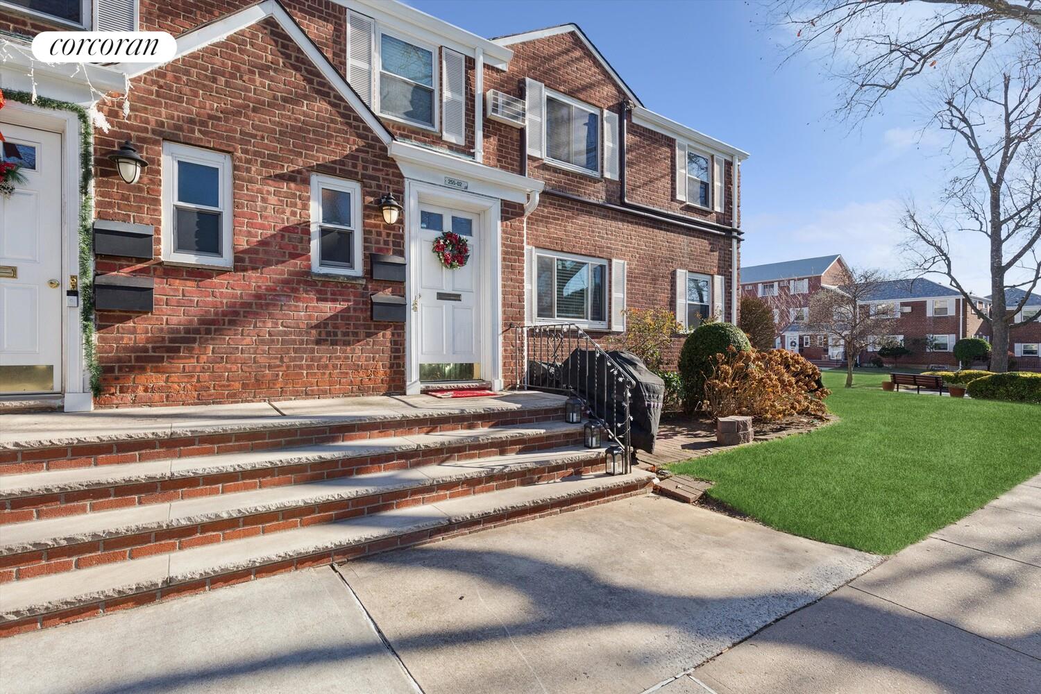 #1 photo, 255-02 73RD Avenue, 皇后区 Glen Oaks , NY 11004