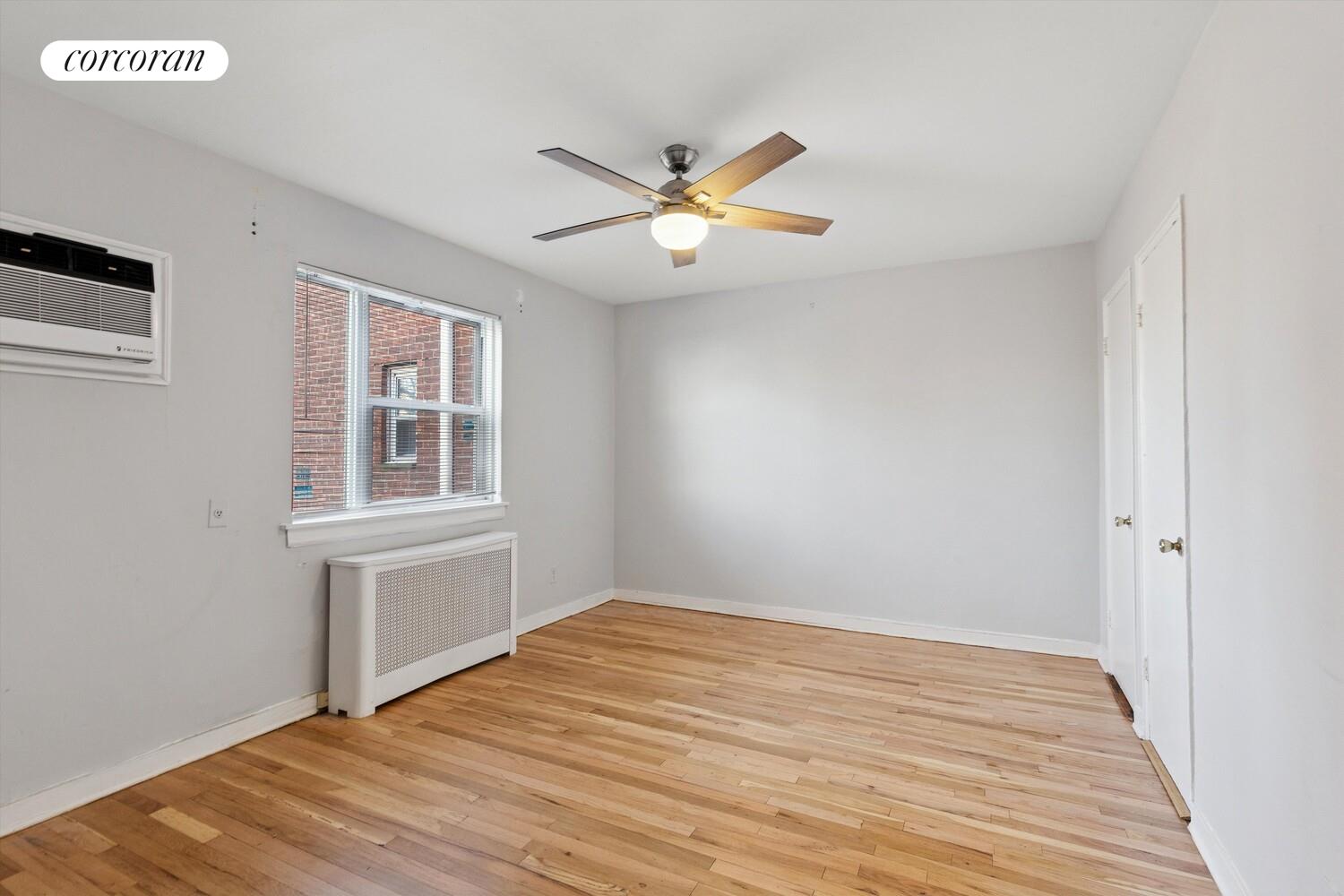 #5 photo, 255-02 73RD Avenue, 皇后区 Glen Oaks , NY 11004