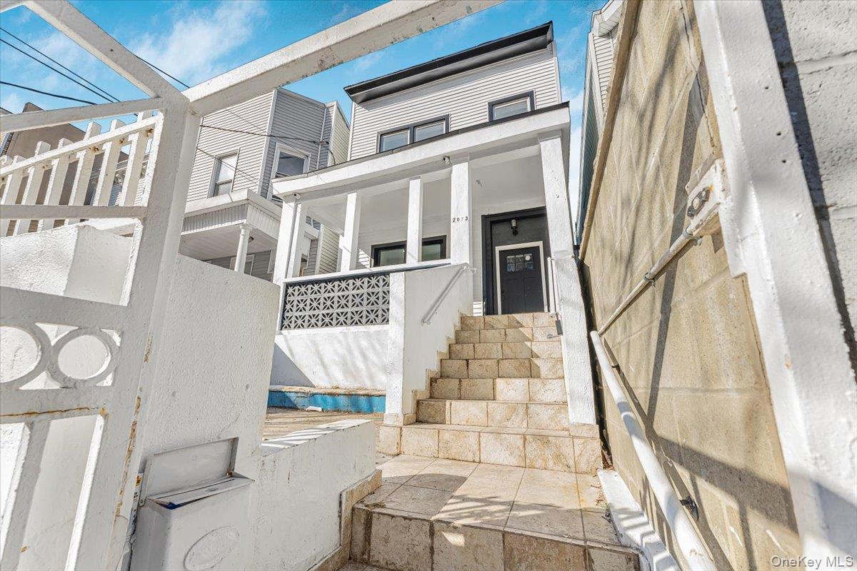 #3 photo, 2073 Bathgate Avenue, Bronx , NY 10457