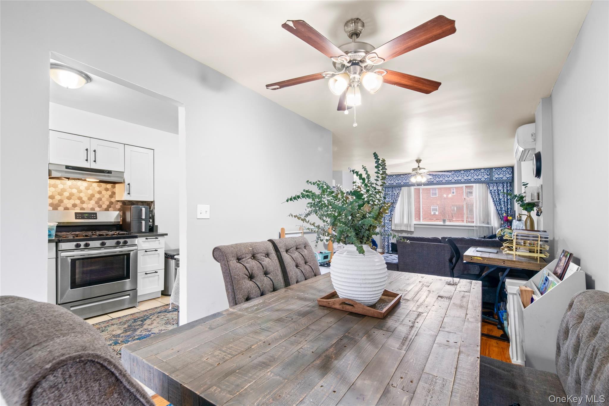 #10 photo, 113-34 Springfield Boulevard, Queens Village , NY 11429