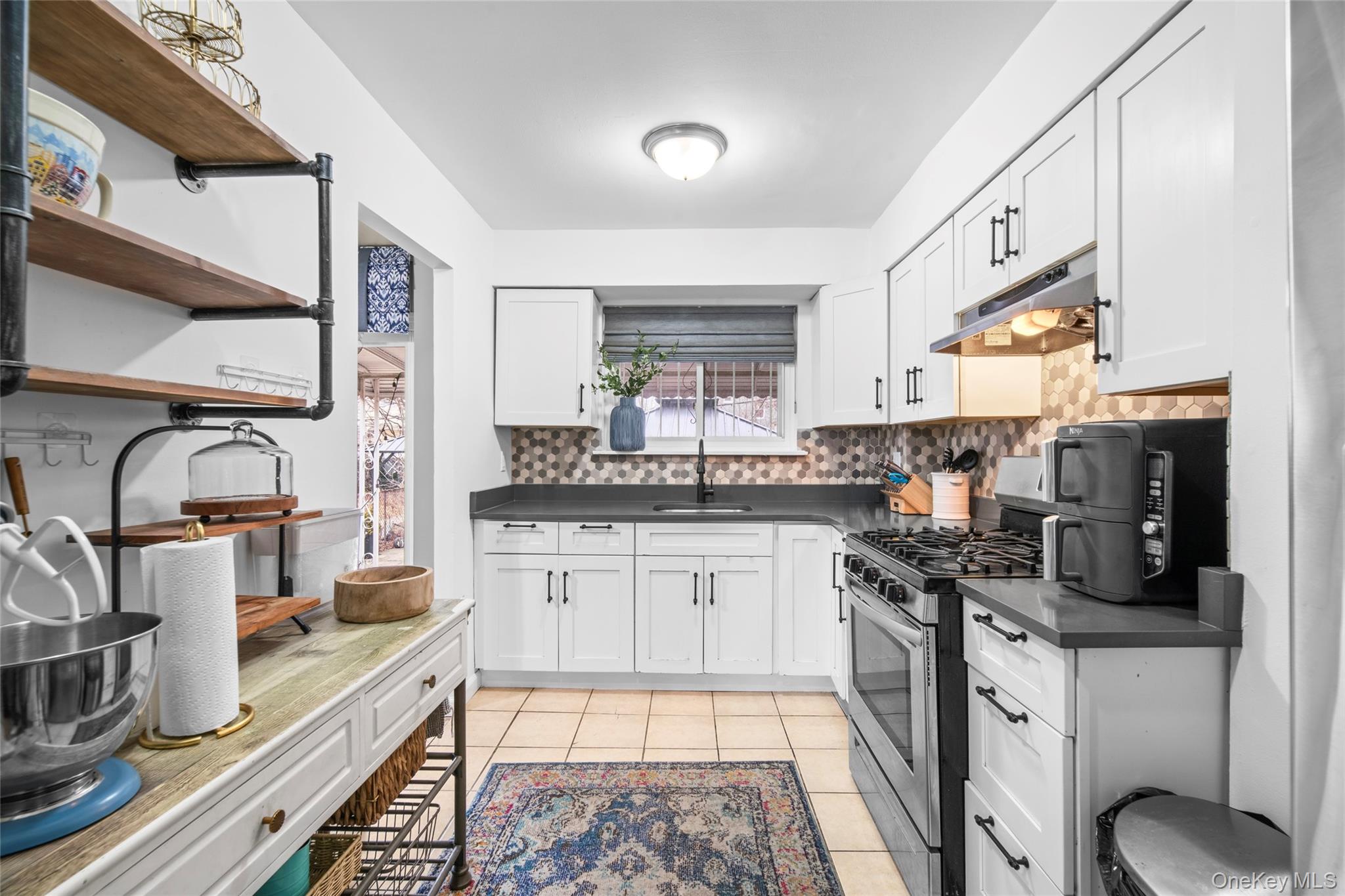 #11 photo, 113-34 Springfield Boulevard, Queens Village , NY 11429