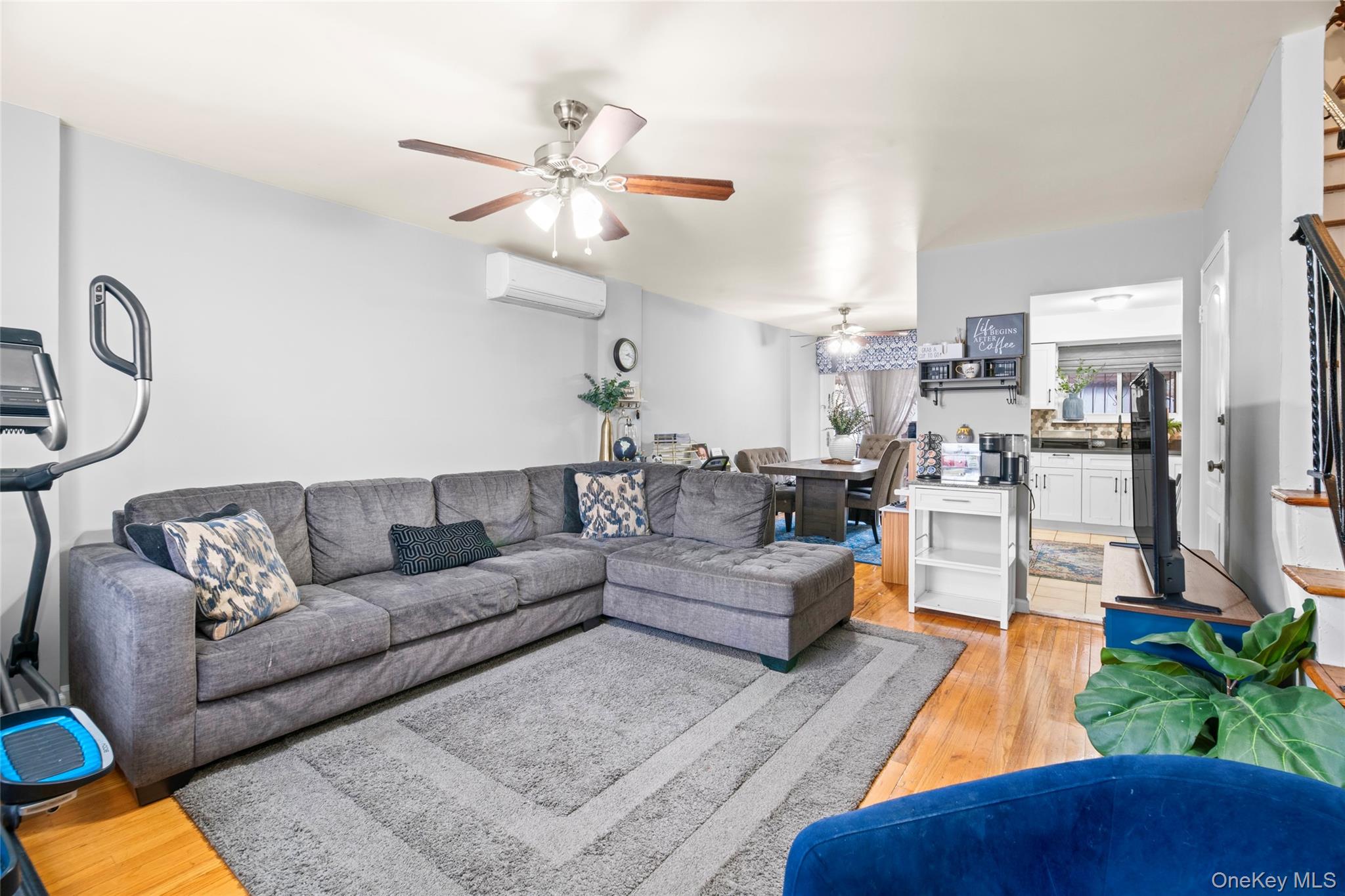 #7 photo, 113-34 Springfield Boulevard, Queens Village , NY 11429