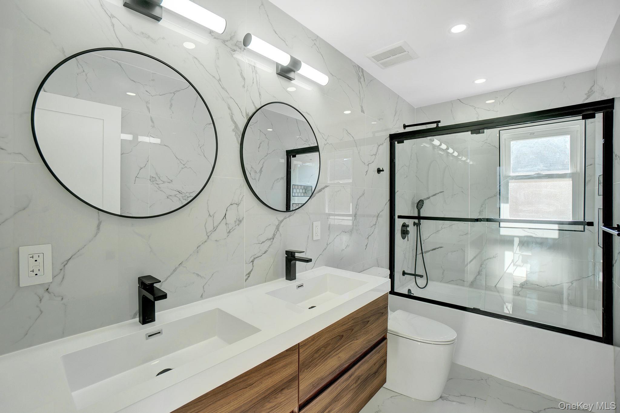 #19 photo, 7330 244th Street, Flushing , NY 11362