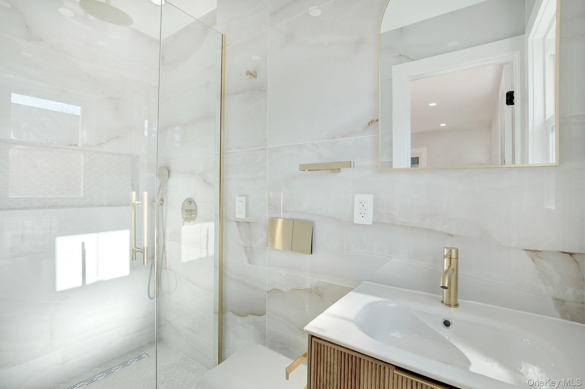 #20 photo, 7330 244th Street, Flushing , NY 11362