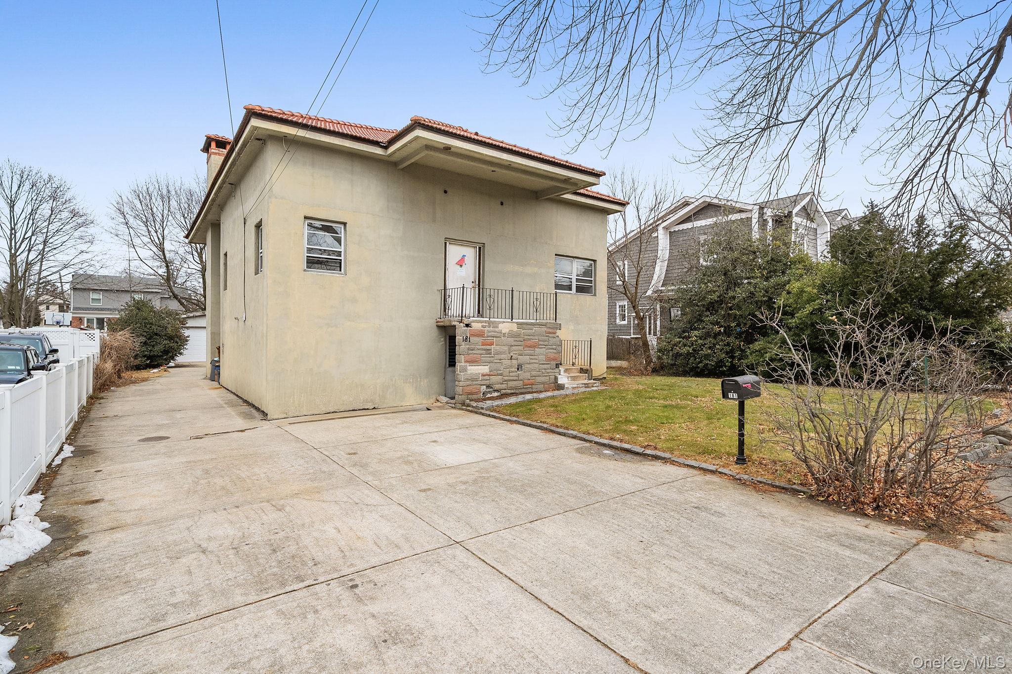 #1 photo, 181 Walnut Street, Lynbrook , NY 11563