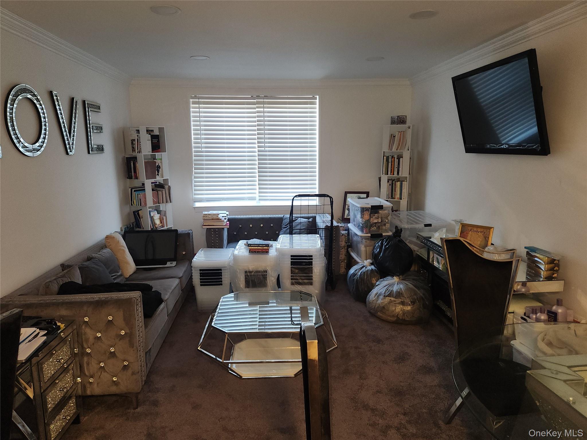 #8 photo, 30 Cathedral Avenue, Hempstead , NY 11550