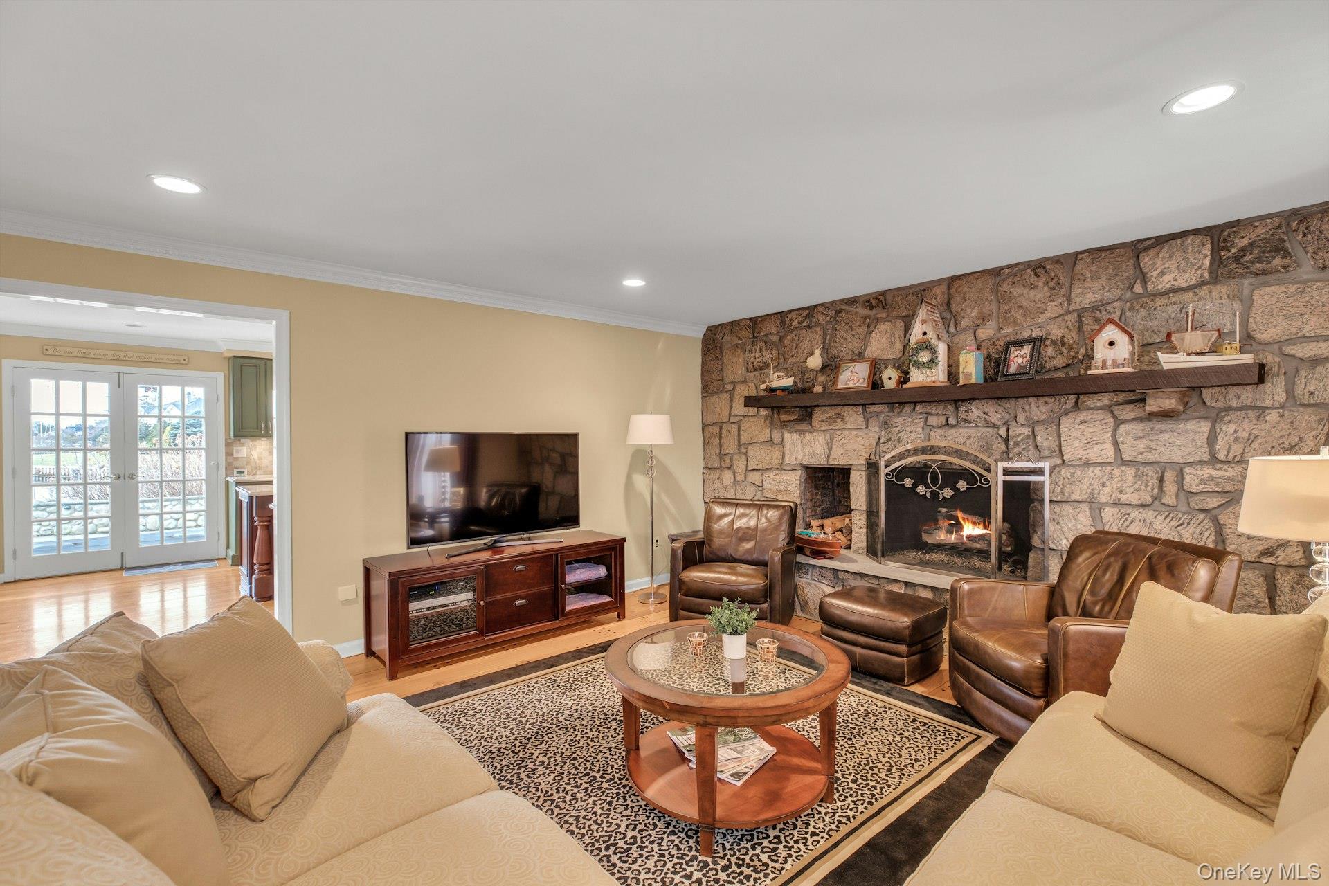 #18 photo, 26 Oak Lane, सफ़ोक काउंटी Hampton Bays , NY 11946