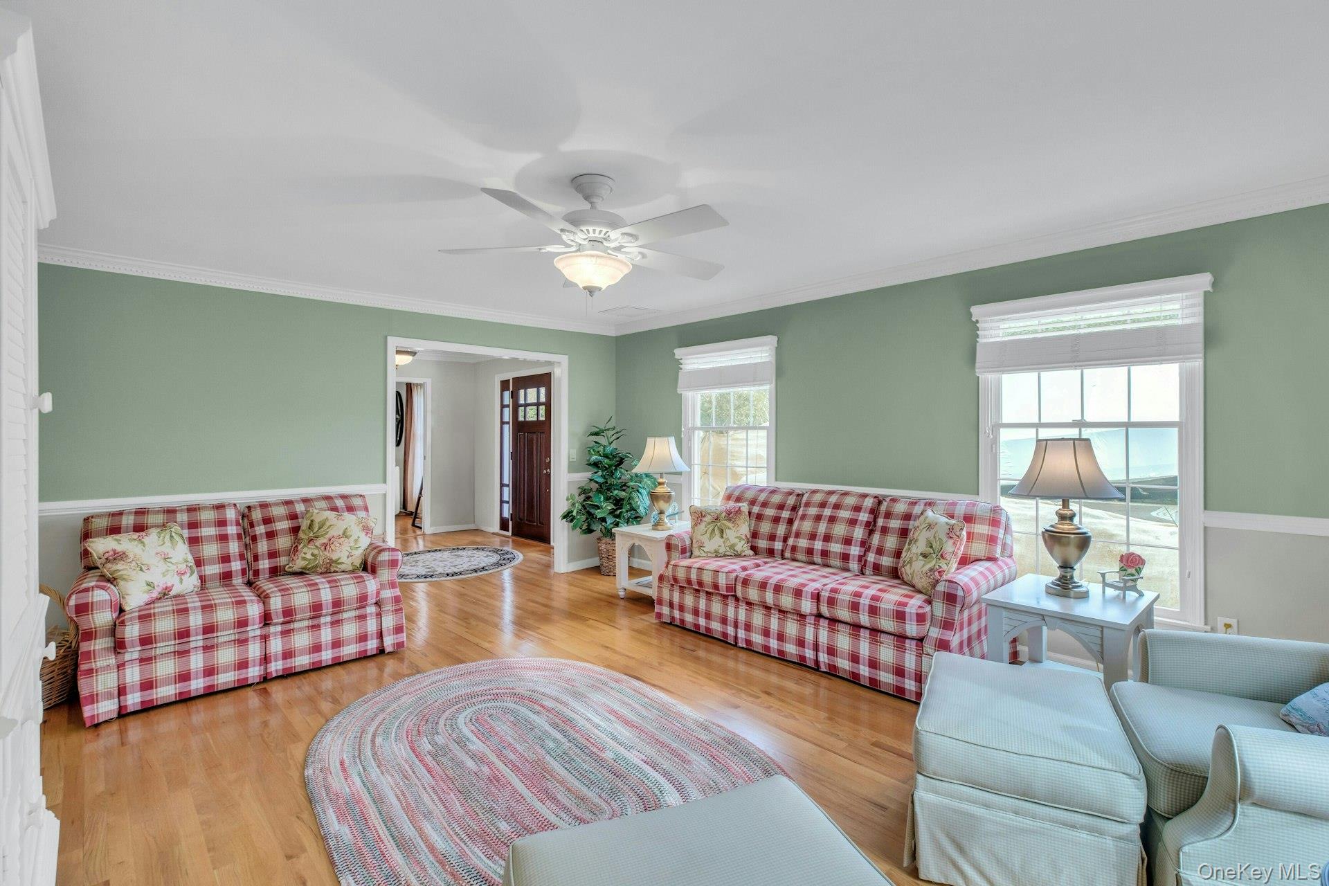 #8 photo, 26 Oak Lane, सफ़ोक काउंटी Hampton Bays , NY 11946