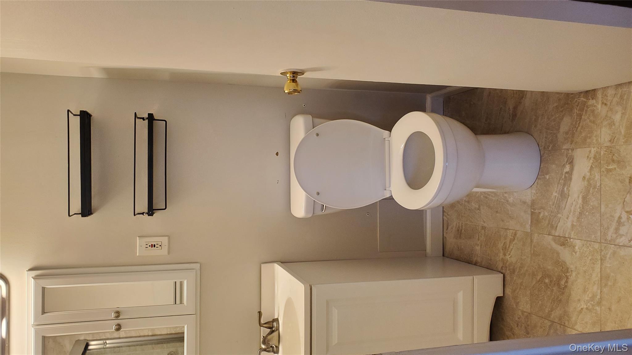 #7 photo, 460 Old Town Road, Port Jefferson Station , NY 11776