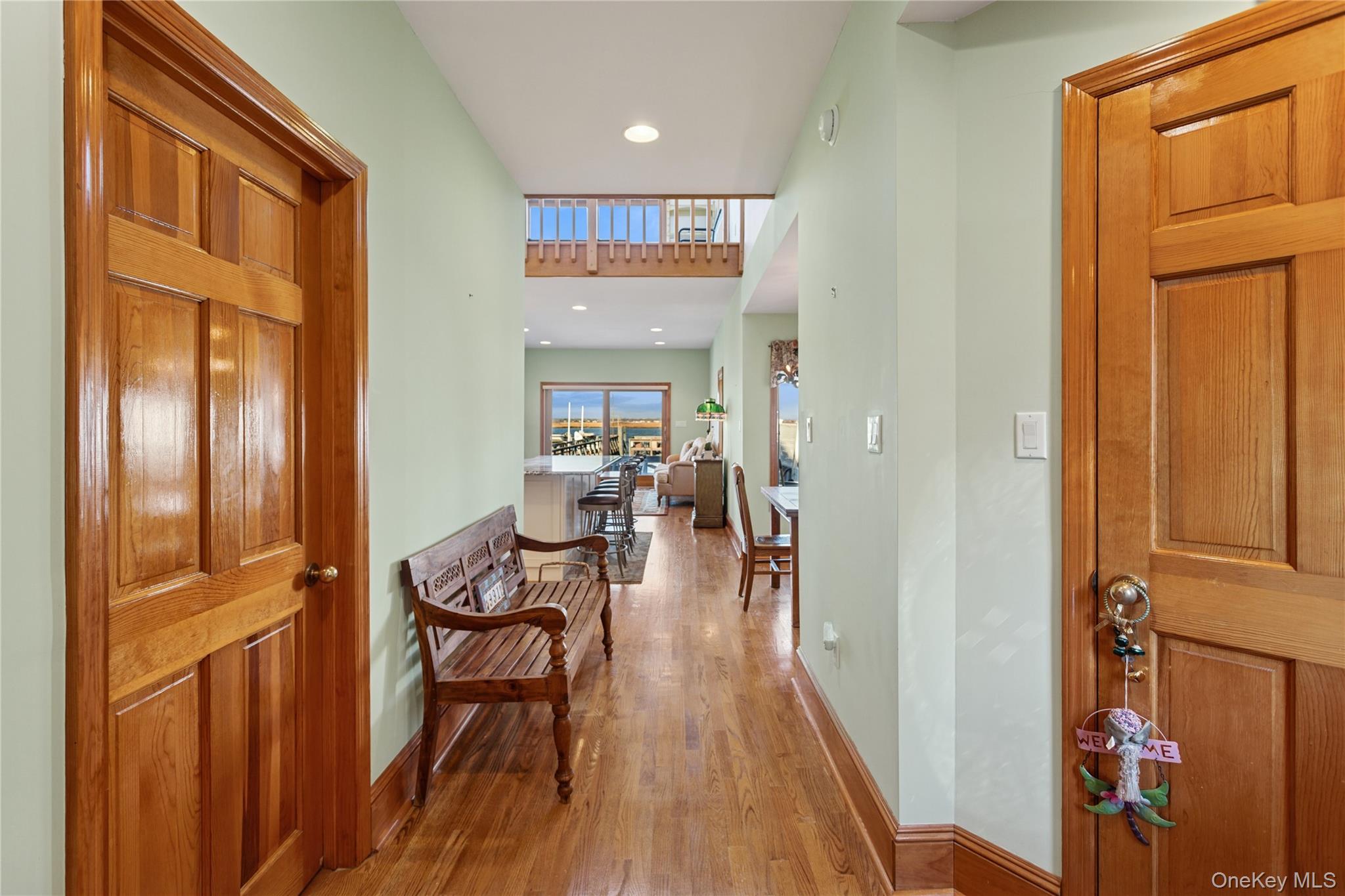 #13 photo, 991 W Park Avenue, Нассау ‖ Long Beach , NY 11561