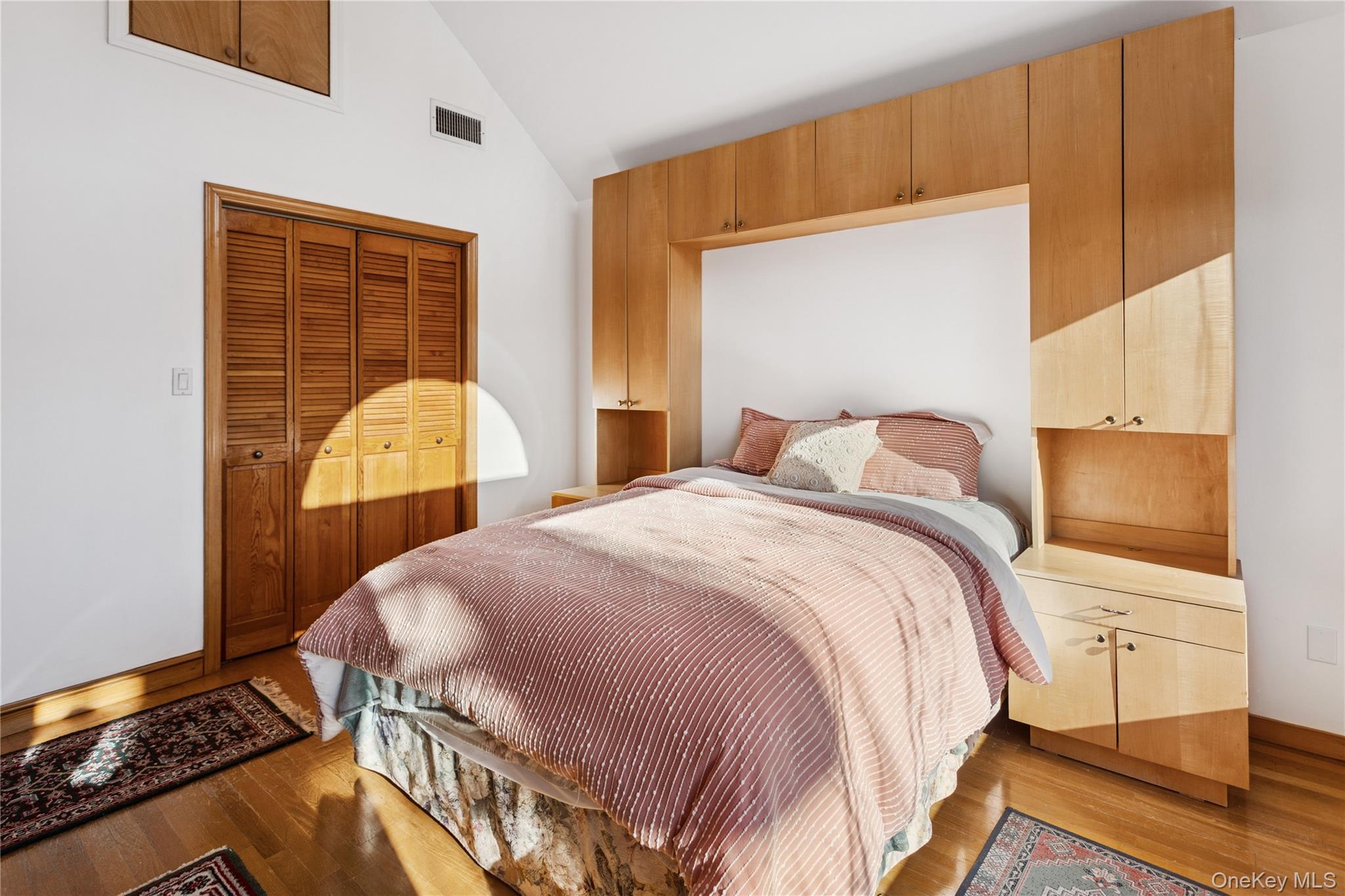 #17 photo, 991 W Park Avenue, Нассау ‖ Long Beach , NY 11561