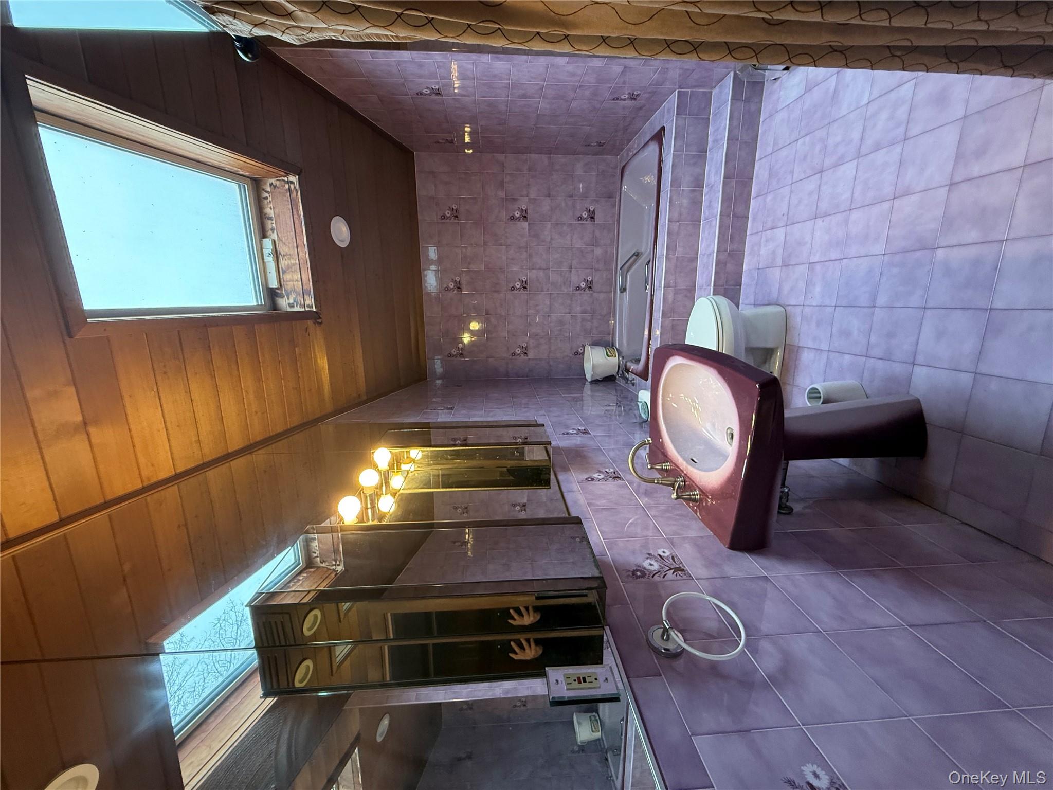 #12 photo, 2331 Neptune Avenue, Seaford , NY 11783