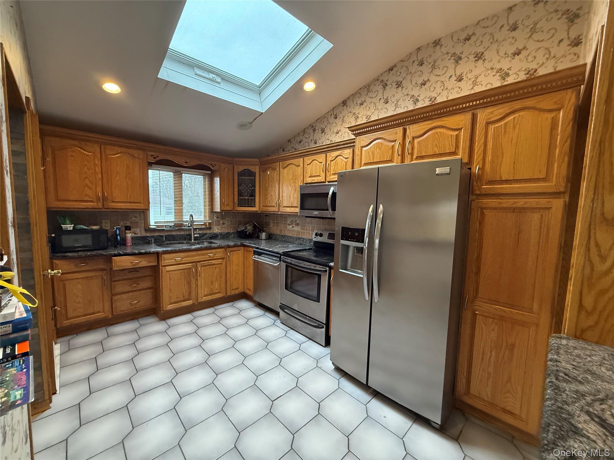 #9 photo, 2331 Neptune Avenue, Seaford , NY 11783