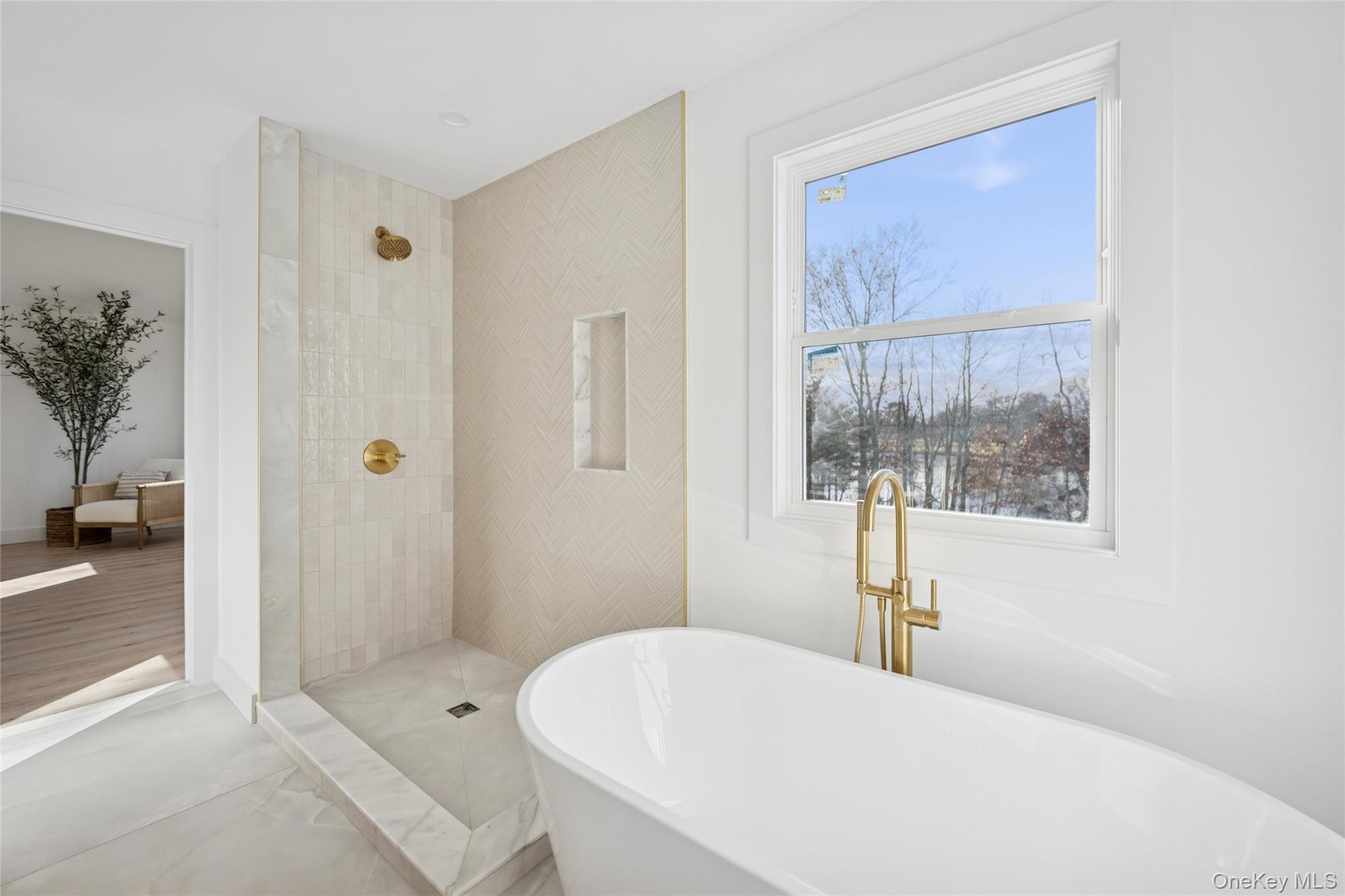 #12 photo, 909 Ostrander Avenue, Саффолк ‖ Riverhead , NY 11901