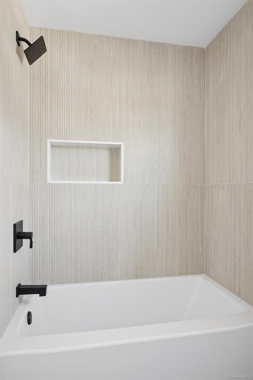 #17 photo, 909 Ostrander Avenue, Саффолк ‖ Riverhead , NY 11901