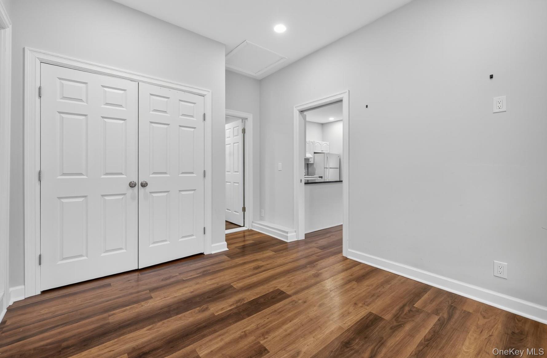 #8 photo, 6 Greg Lane, East Northport , NY 11731