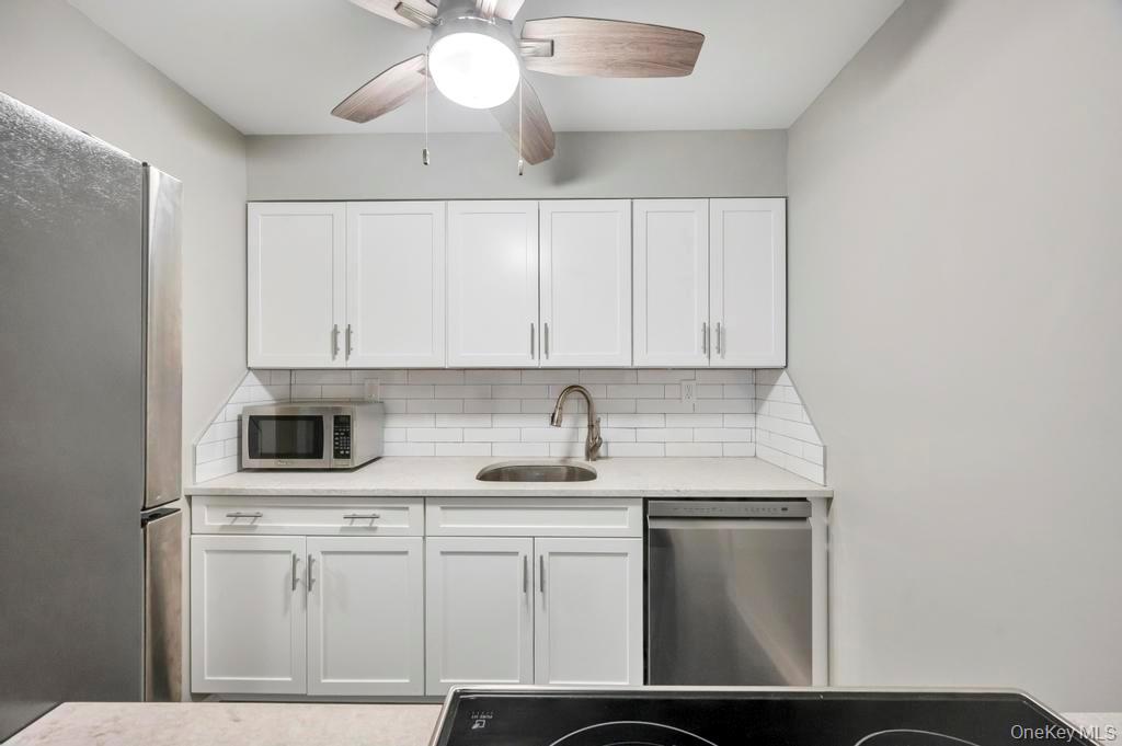 #10 photo, 40 Richmond Boulevard, Ronkonkoma , NY 11779