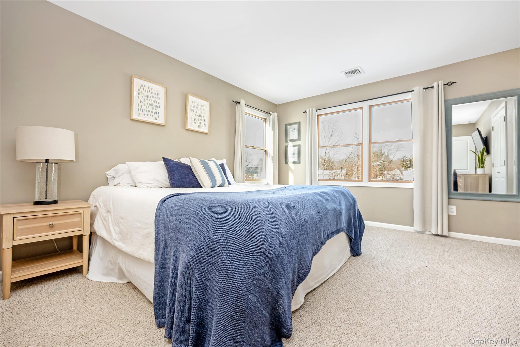 #17 photo, 15 Irving Place, Саффолк ‖ Islip Terrace , NY 11752