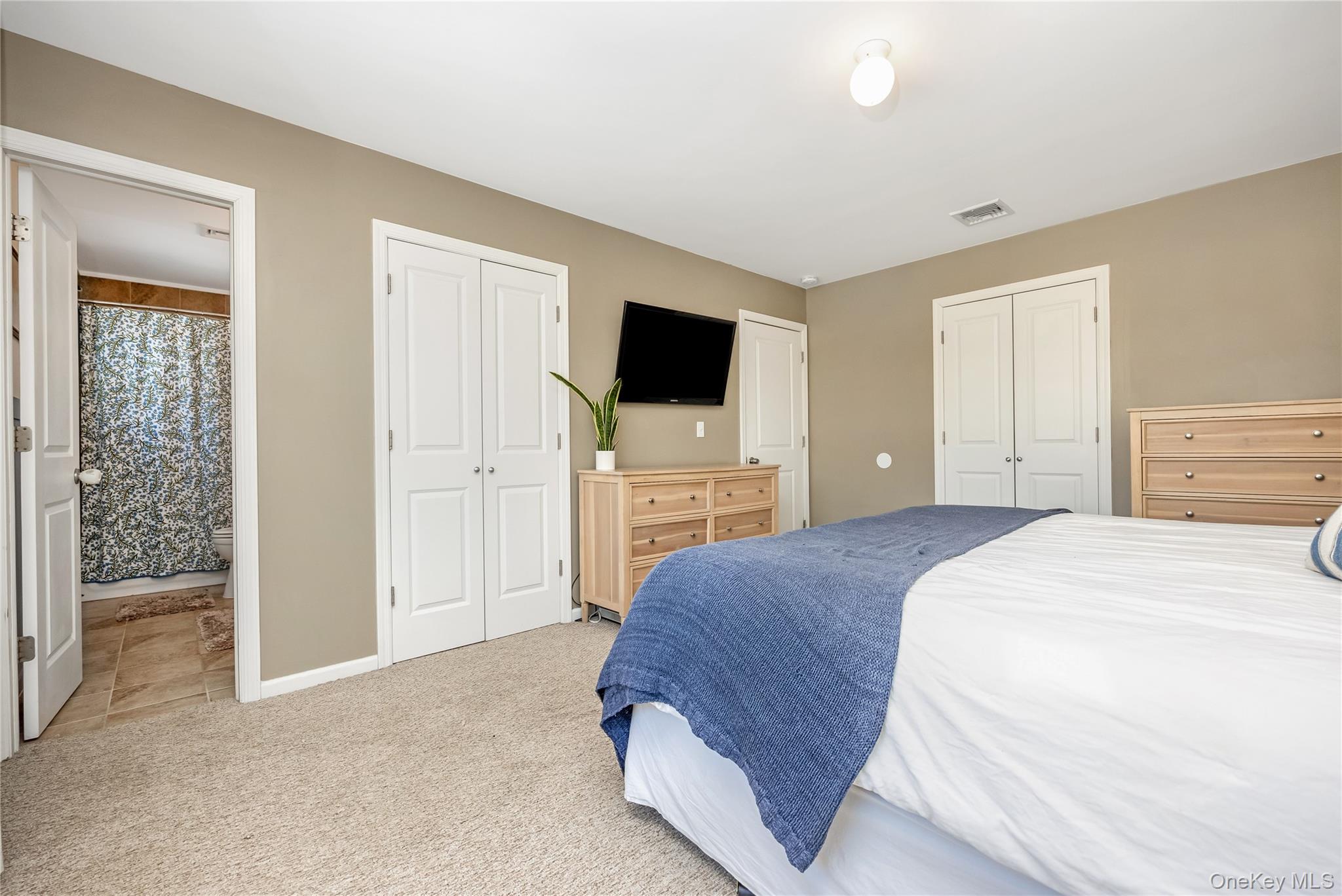 #18 photo, 15 Irving Place, Саффолк ‖ Islip Terrace , NY 11752