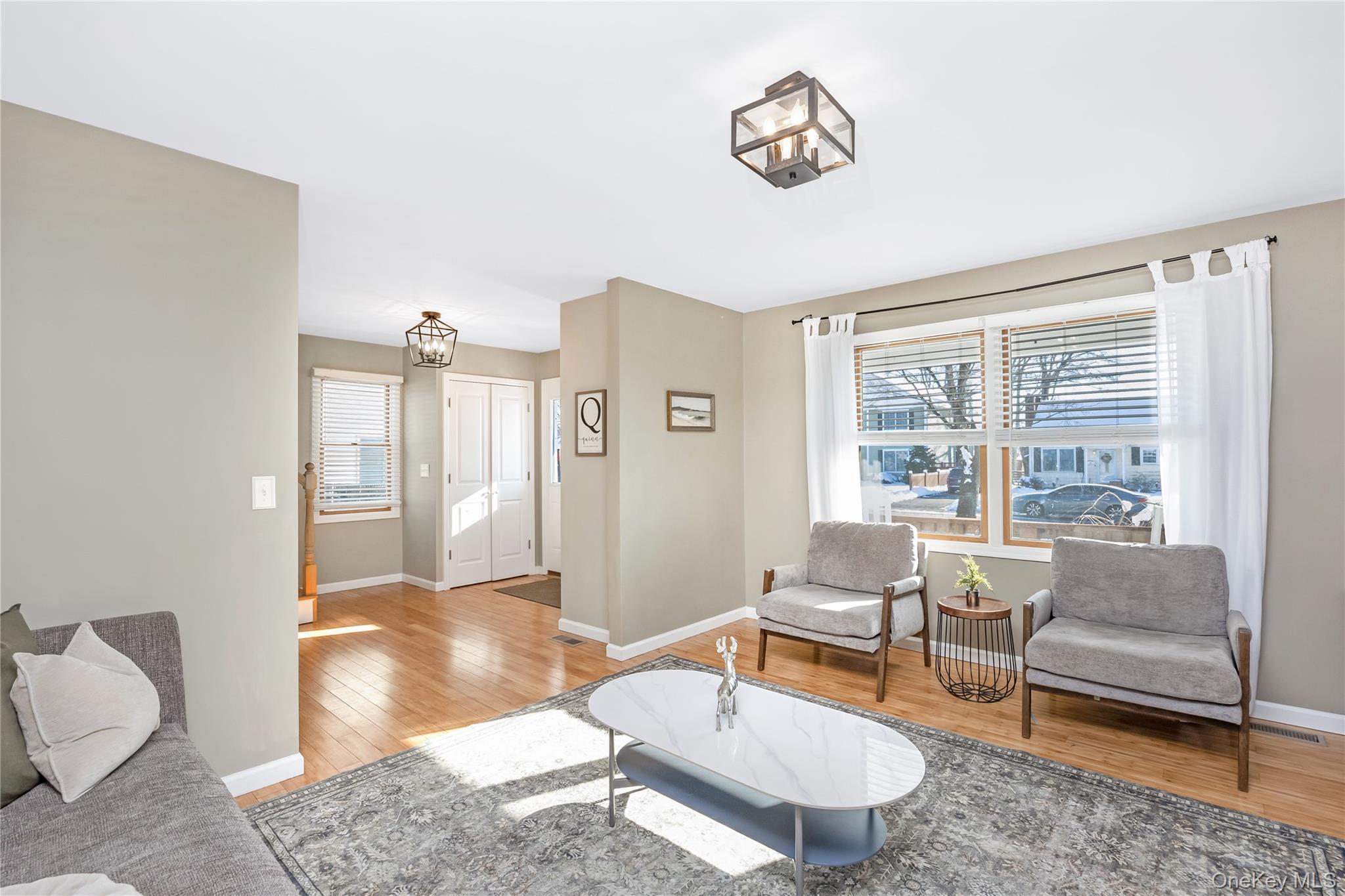 #4 photo, 15 Irving Place, Саффолк ‖ Islip Terrace , NY 11752