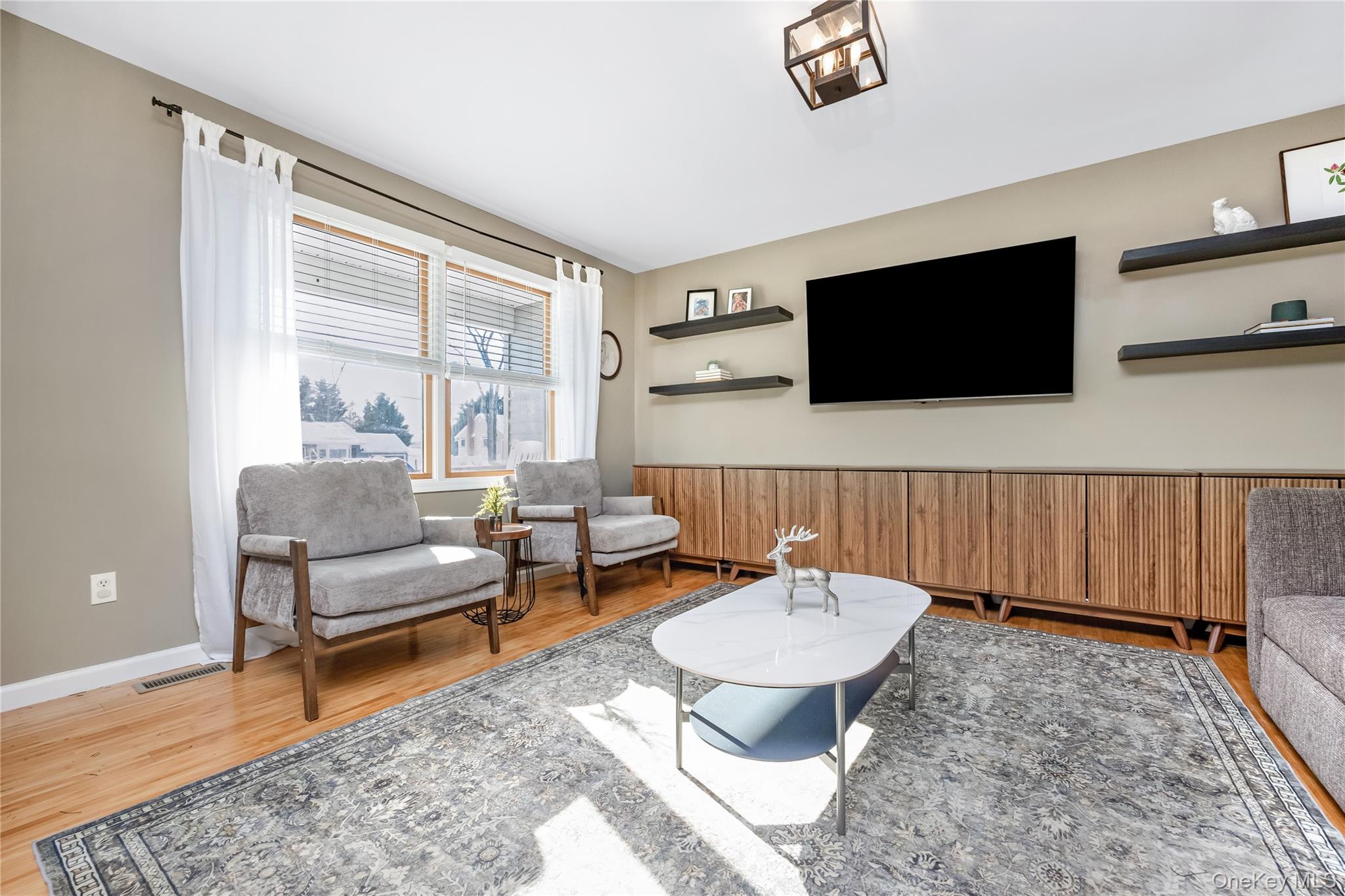 #6 photo, 15 Irving Place, Саффолк ‖ Islip Terrace , NY 11752