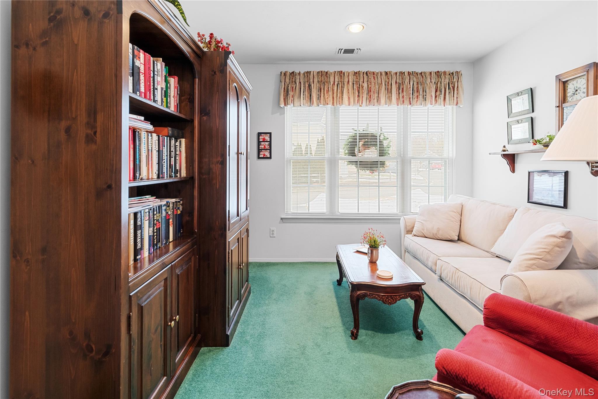 #10 photo, 50 Perri Circle, سوفولك Middle Island , NY 11953