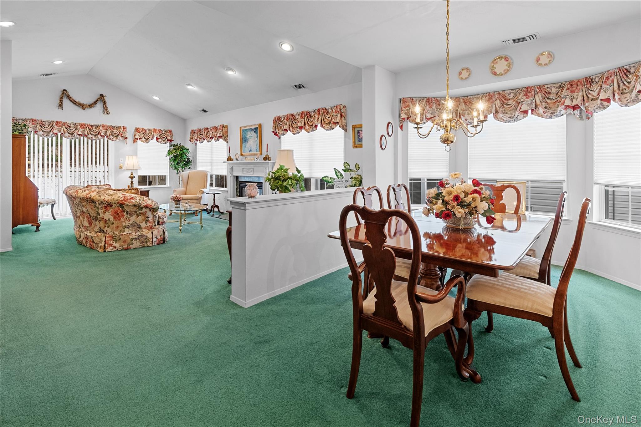 #16 photo, 50 Perri Circle, سوفولك Middle Island , NY 11953