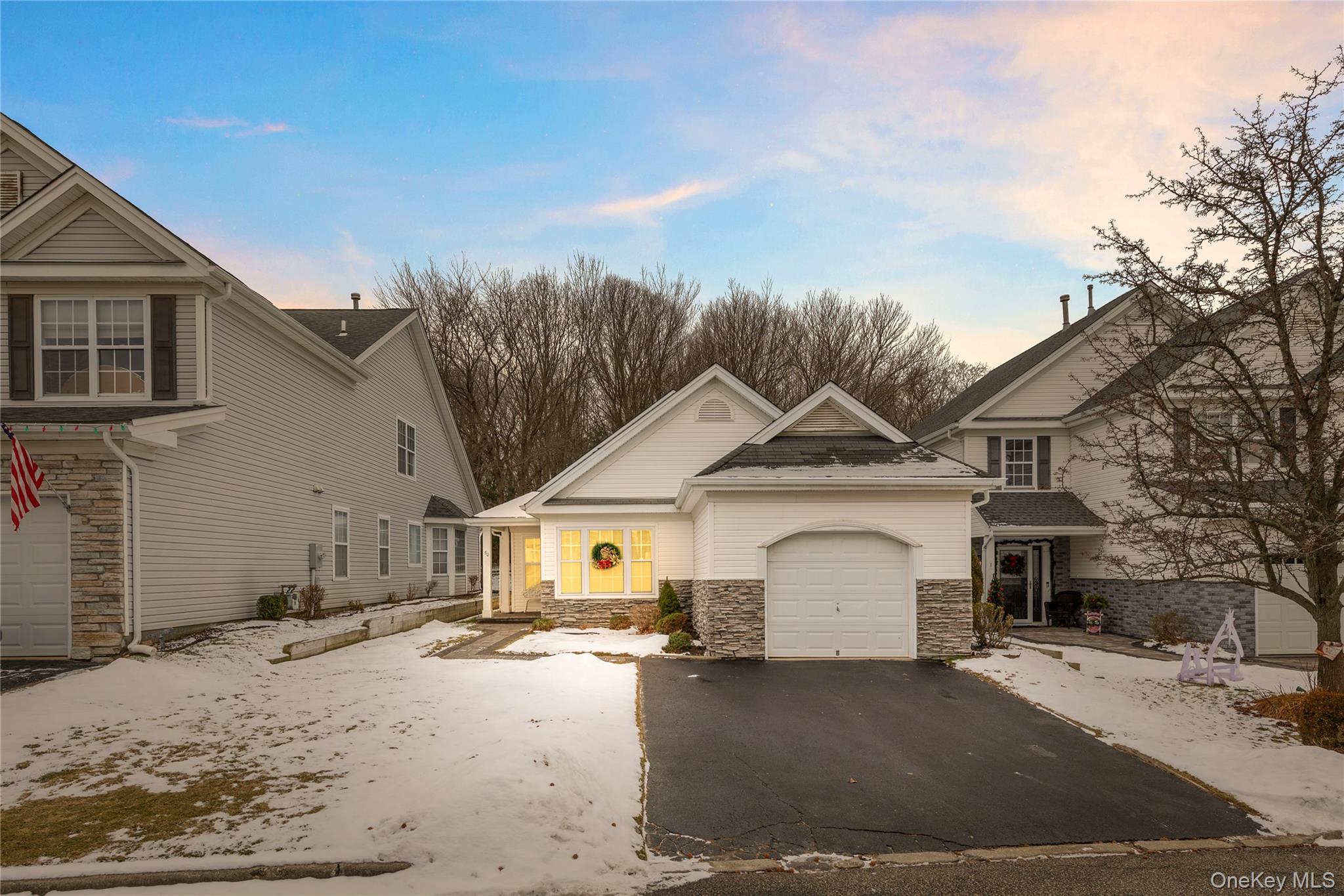 #2 photo, 50 Perri Circle, سوفولك Middle Island , NY 11953