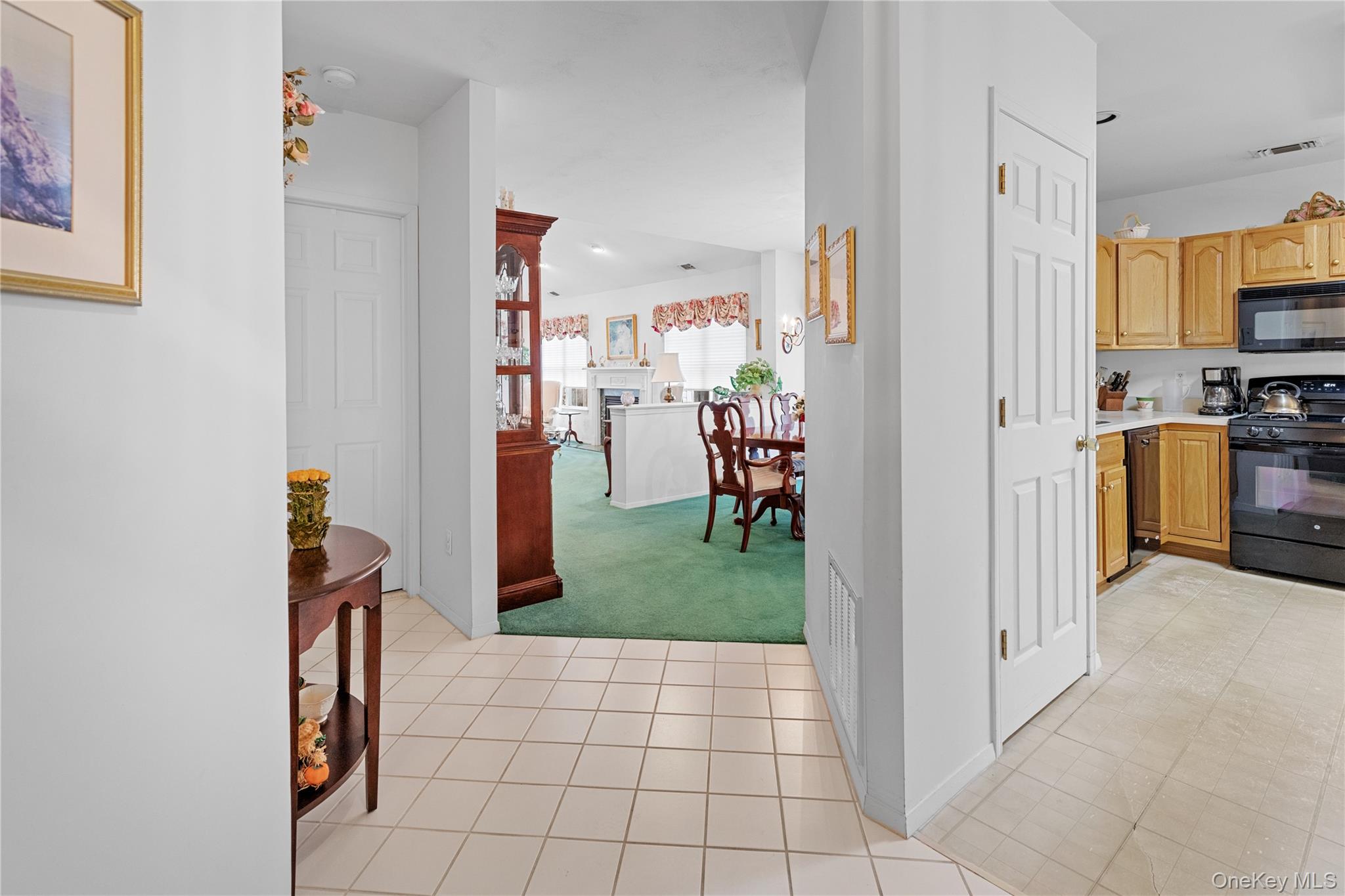 #5 photo, 50 Perri Circle, سوفولك Middle Island , NY 11953