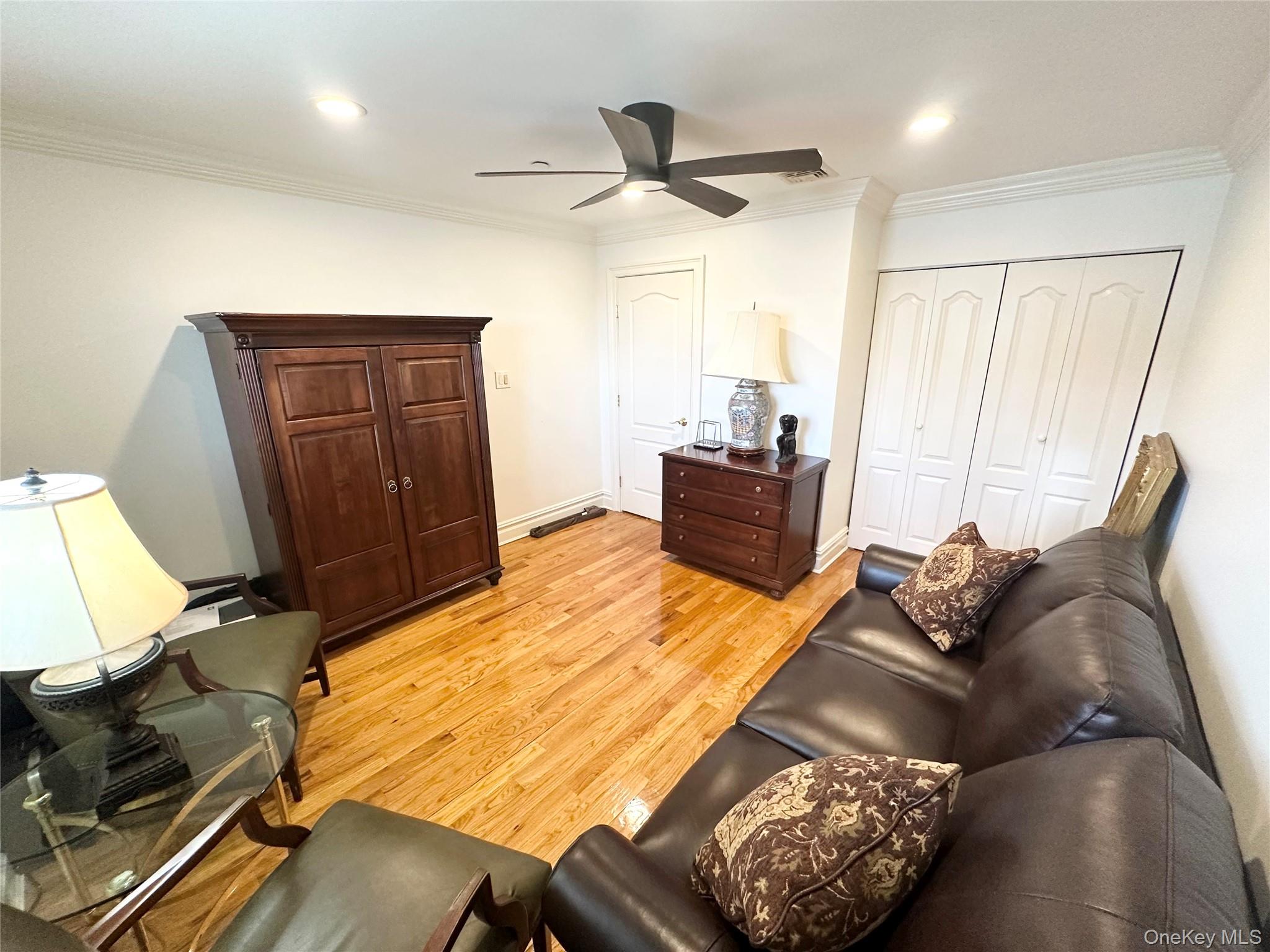 #19 photo, 353 W Broadway, Long Beach , NY 11561