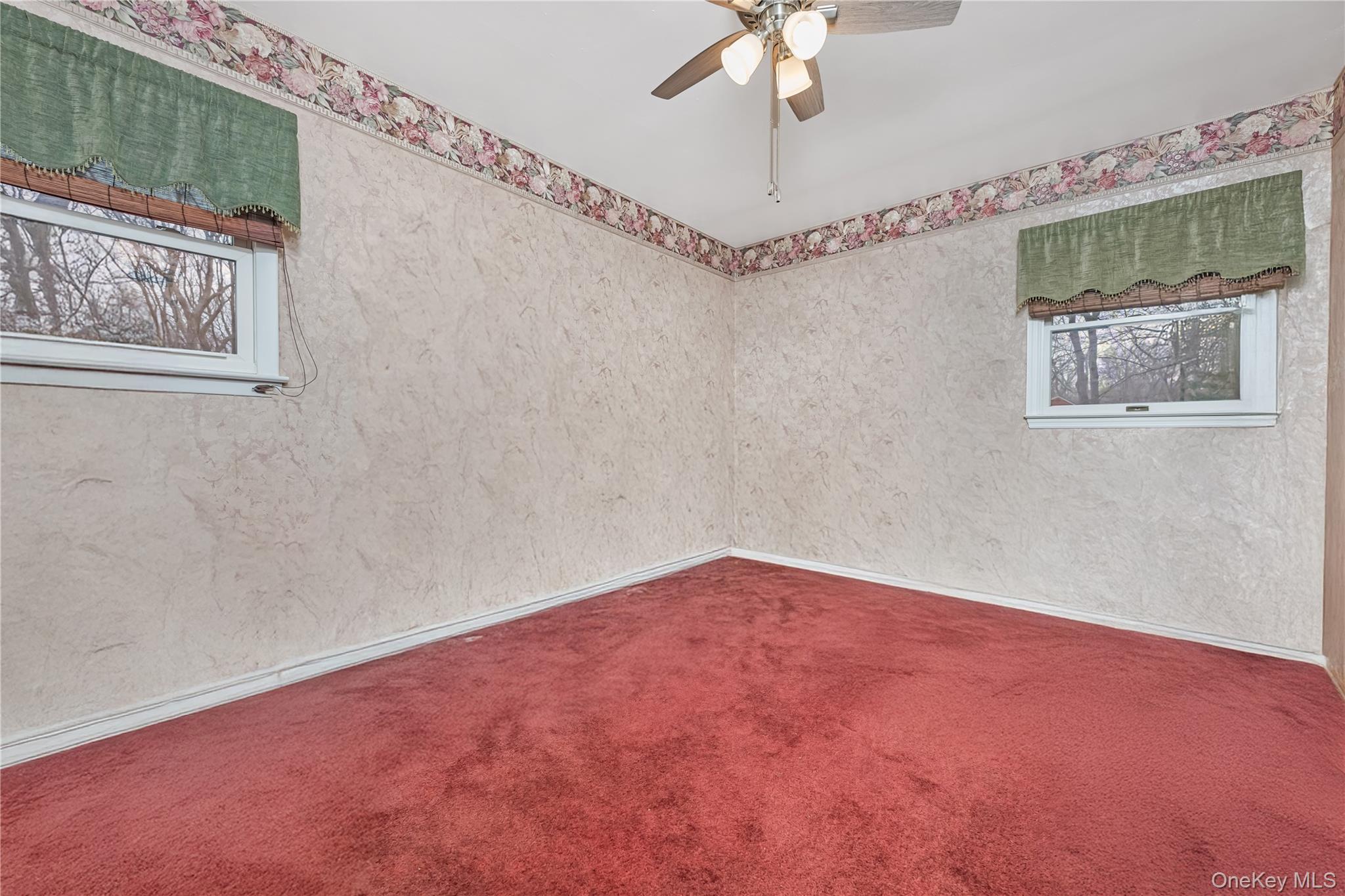 #17 photo, 4 Danville Court, सफ़ोक काउंटी Greenlawn , NY 11740