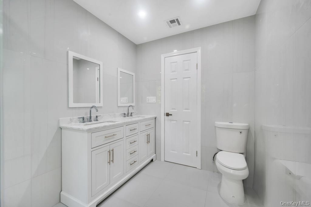 #16 photo, 26 Ravine Road, Great Neck , NY 11023