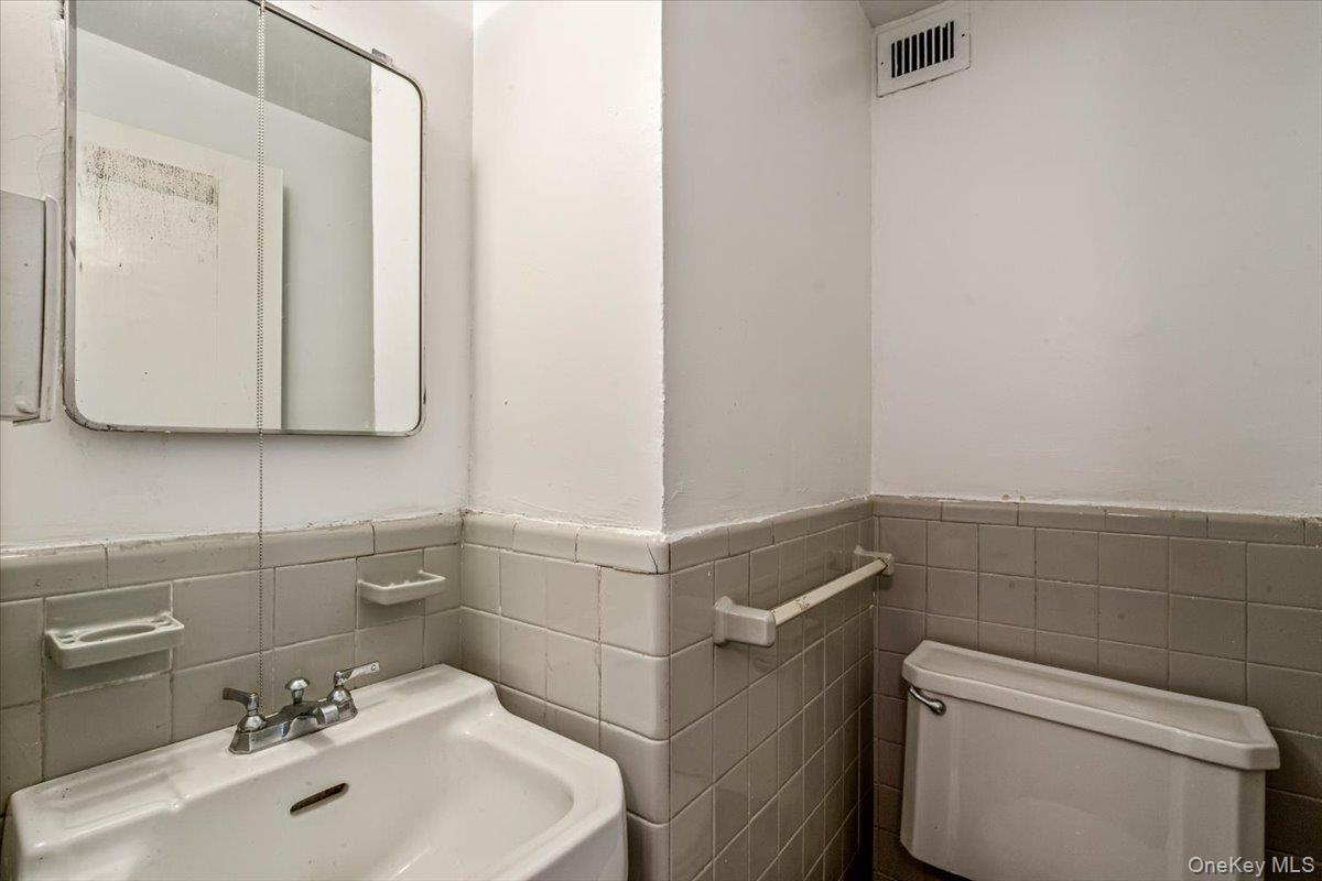 #17 photo, 7 Fordham Hill Ova, Bronx , NY 10468